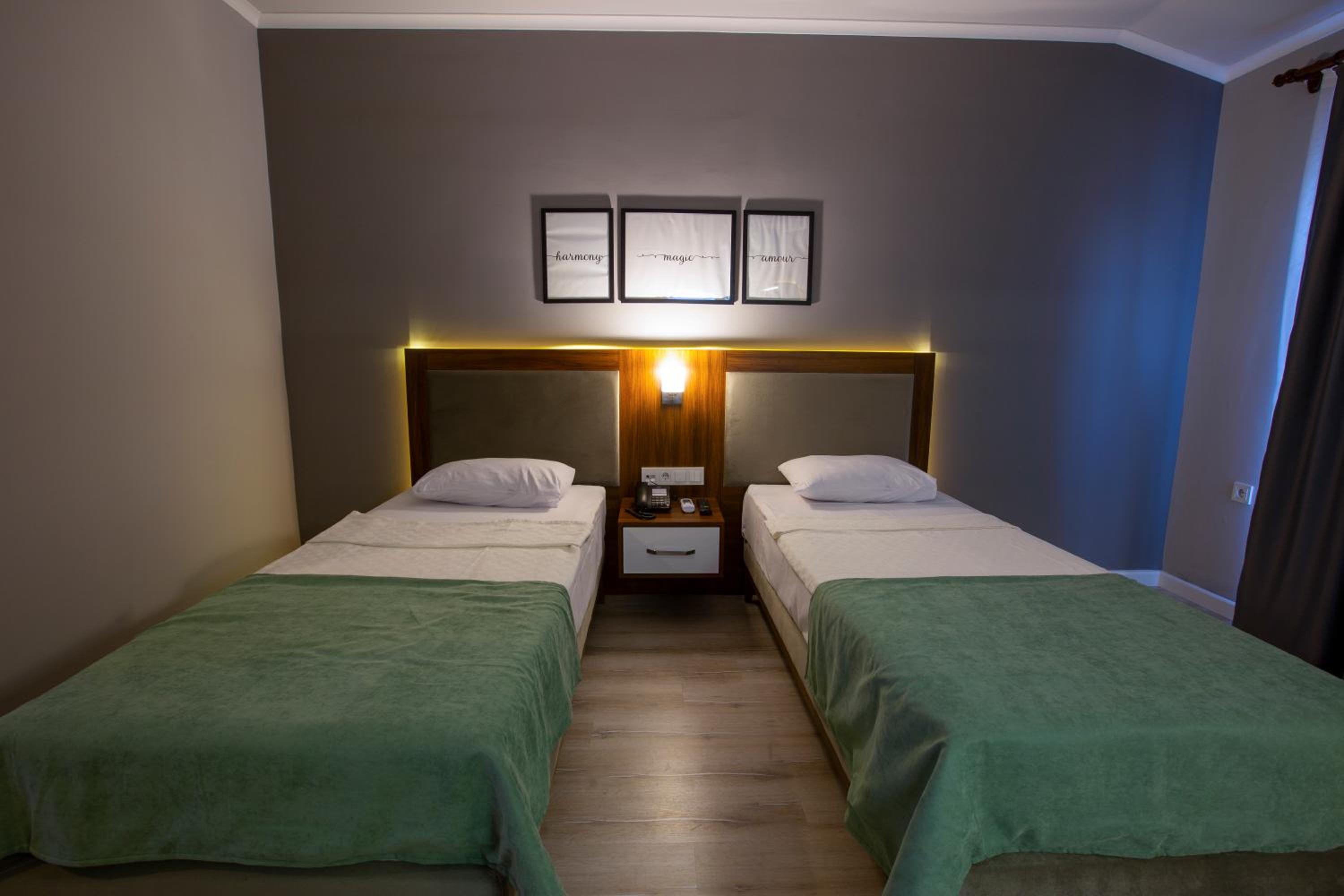 HMA Hotel & Suites - Image 38