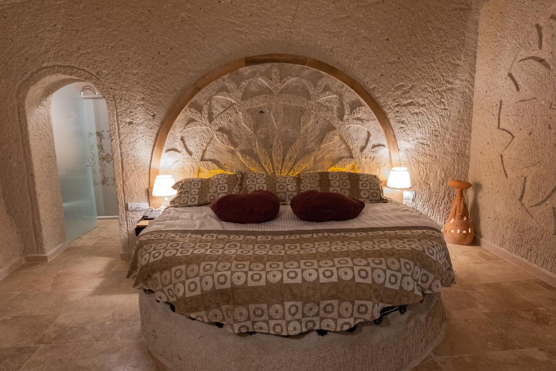 Grand Elite Cave Suites - Image 139