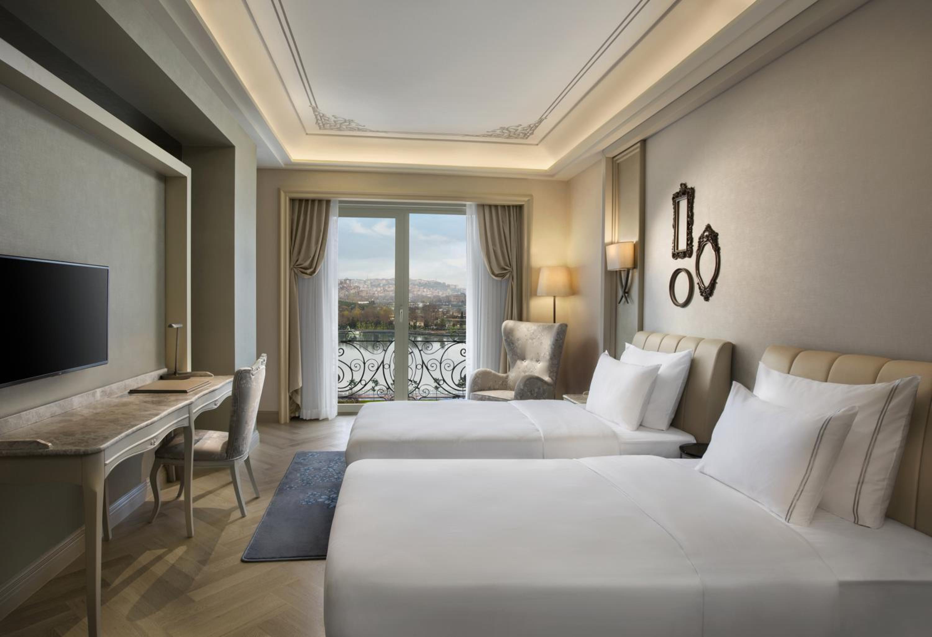 Lazzoni Otel - Image 22