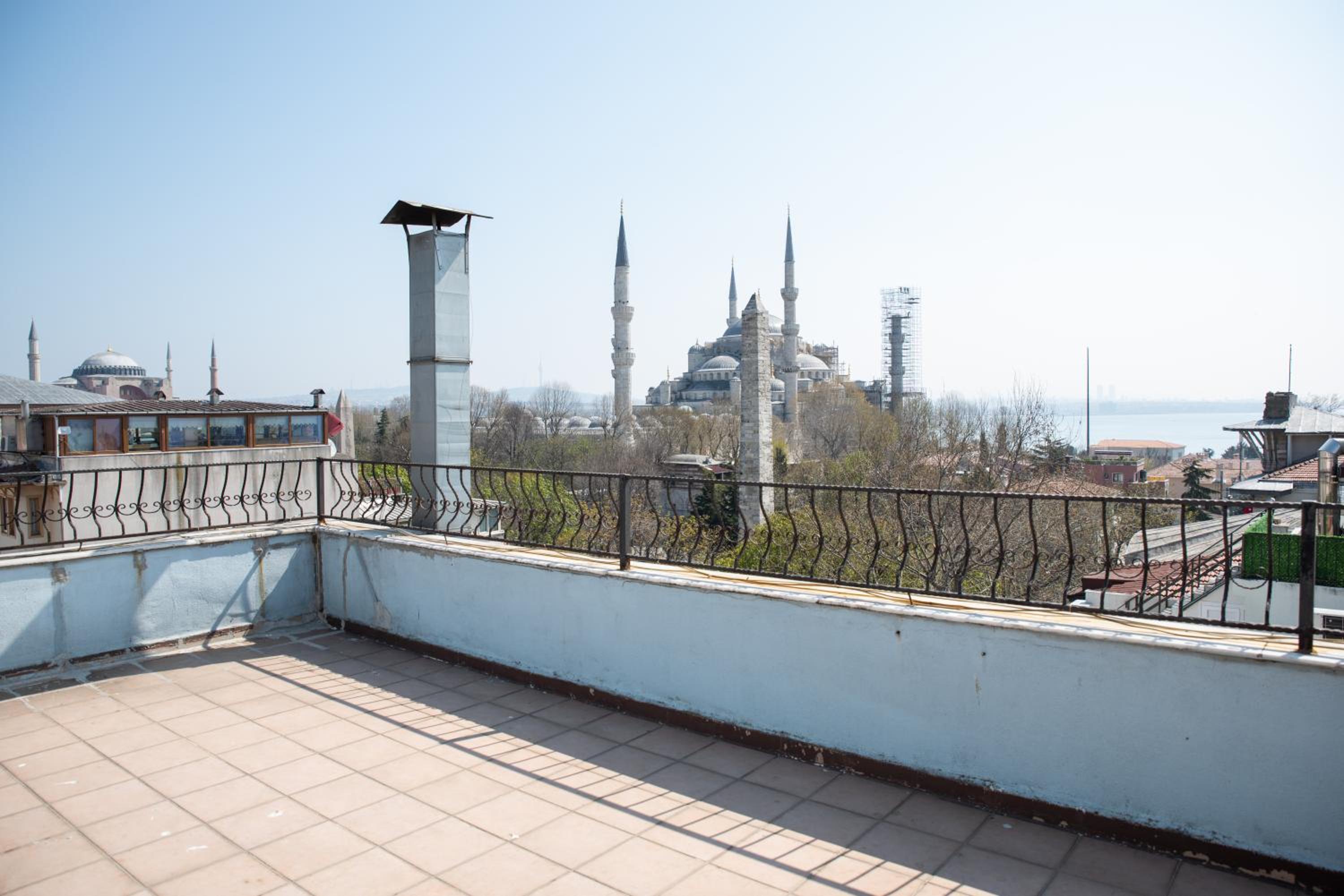Sultan House - Image 17