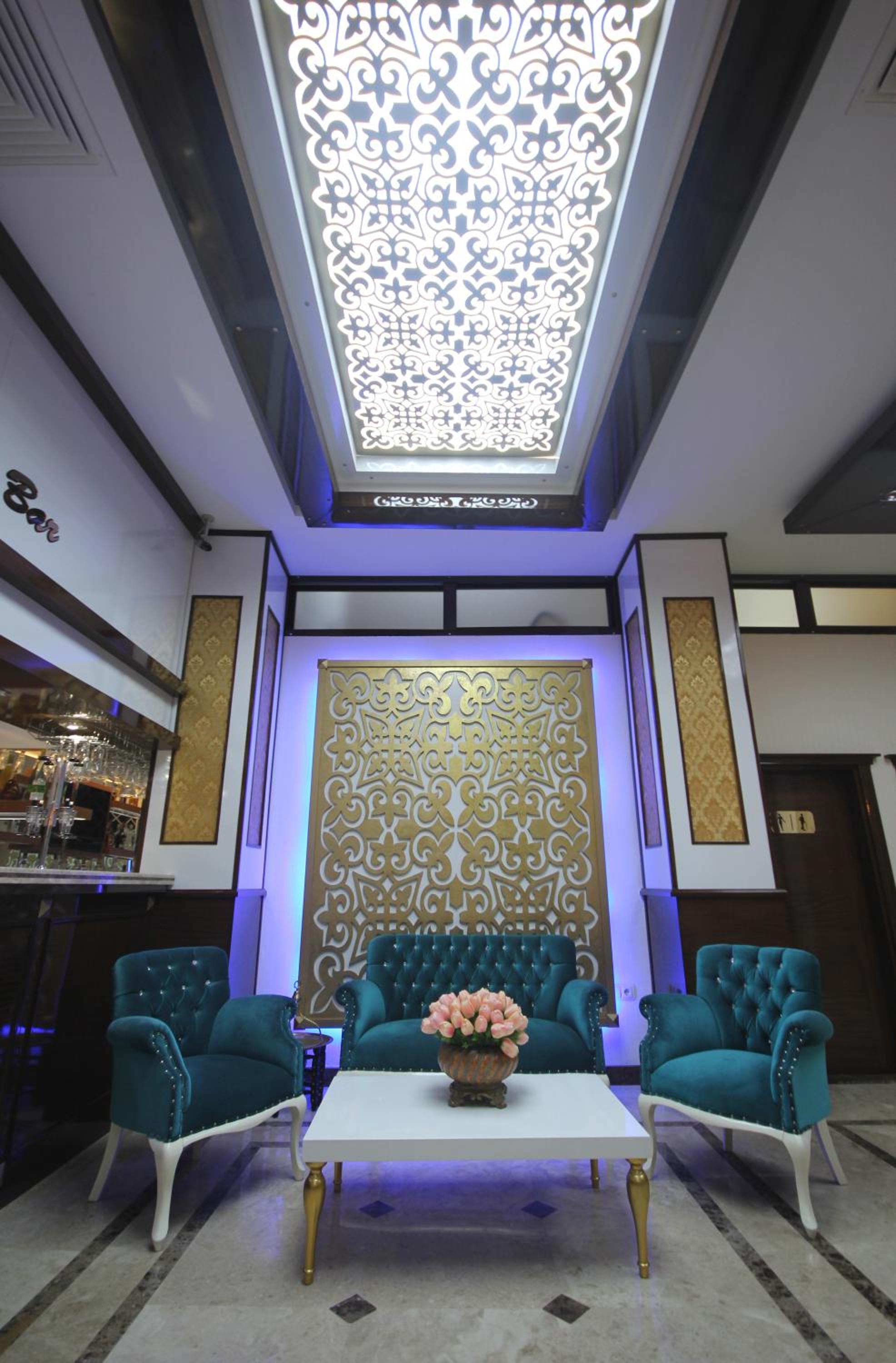 Grand Corner Boutique Hotel - Image 27
