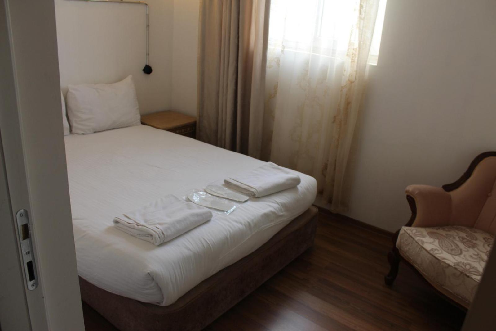 Istanbul Holiday Hotel - Image 35