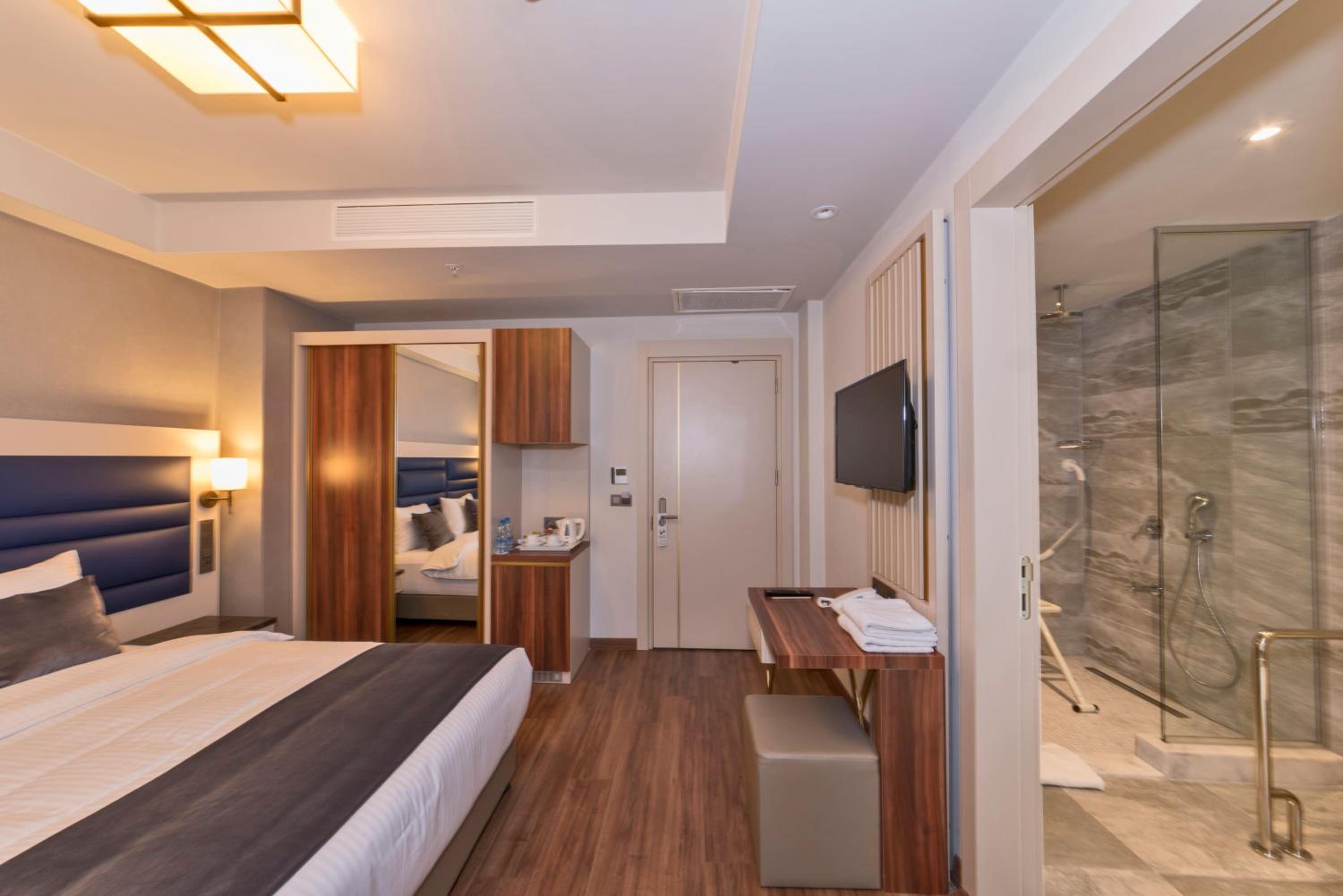 Golden Royal Hotel & SPA - Image 46
