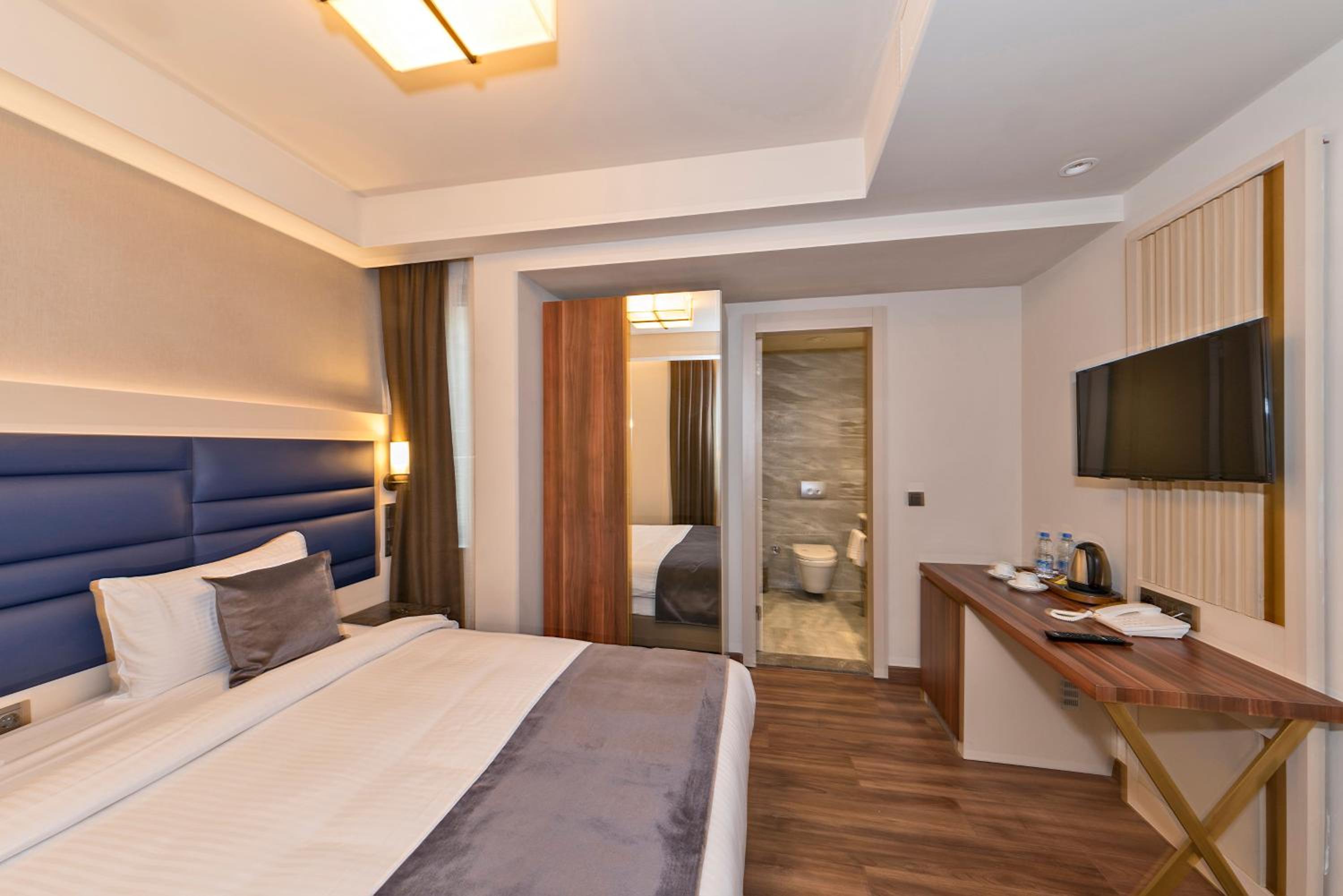 Golden Royal Hotel & SPA - Image 43