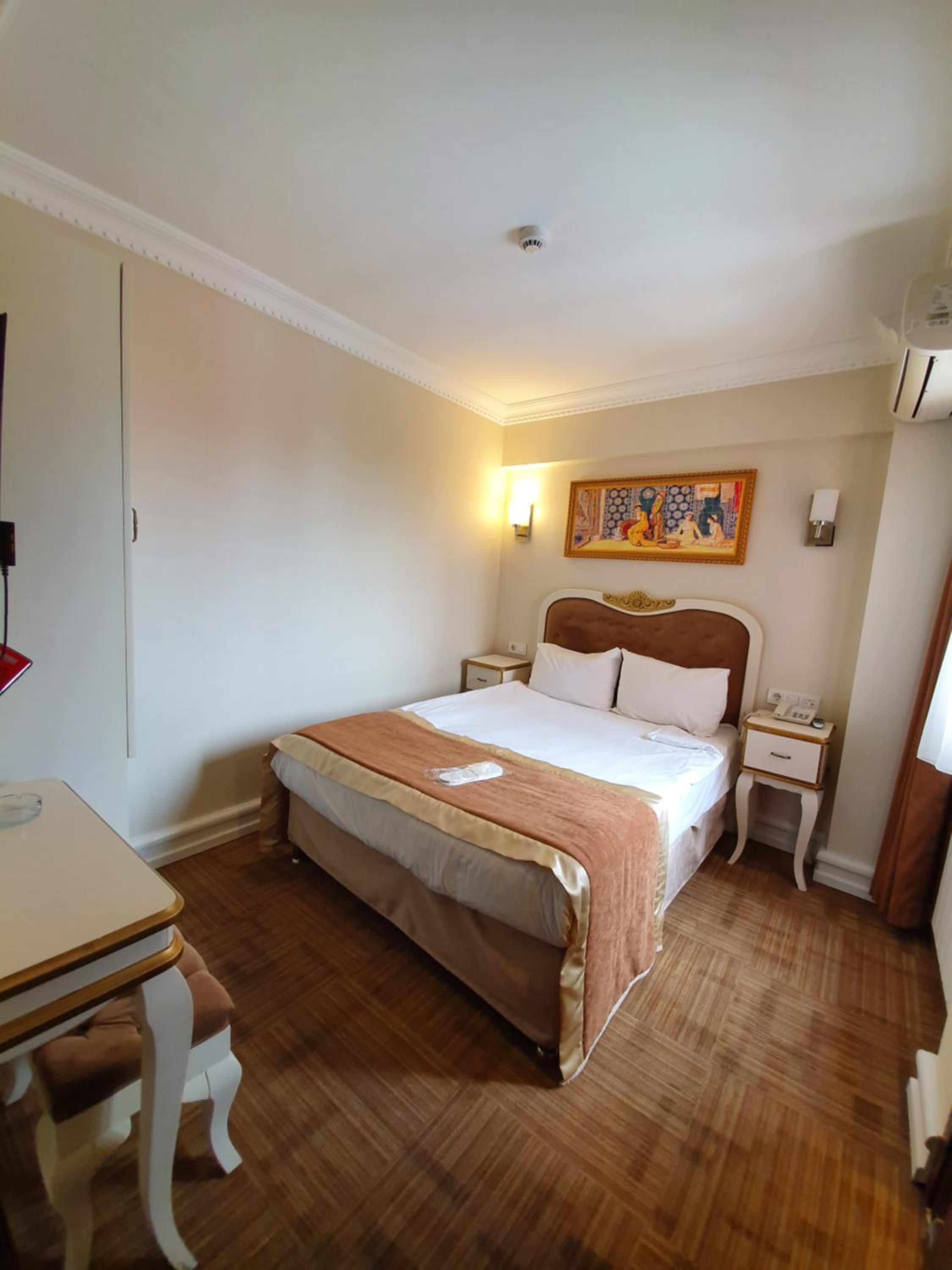 Elysion Hotel - Image 23