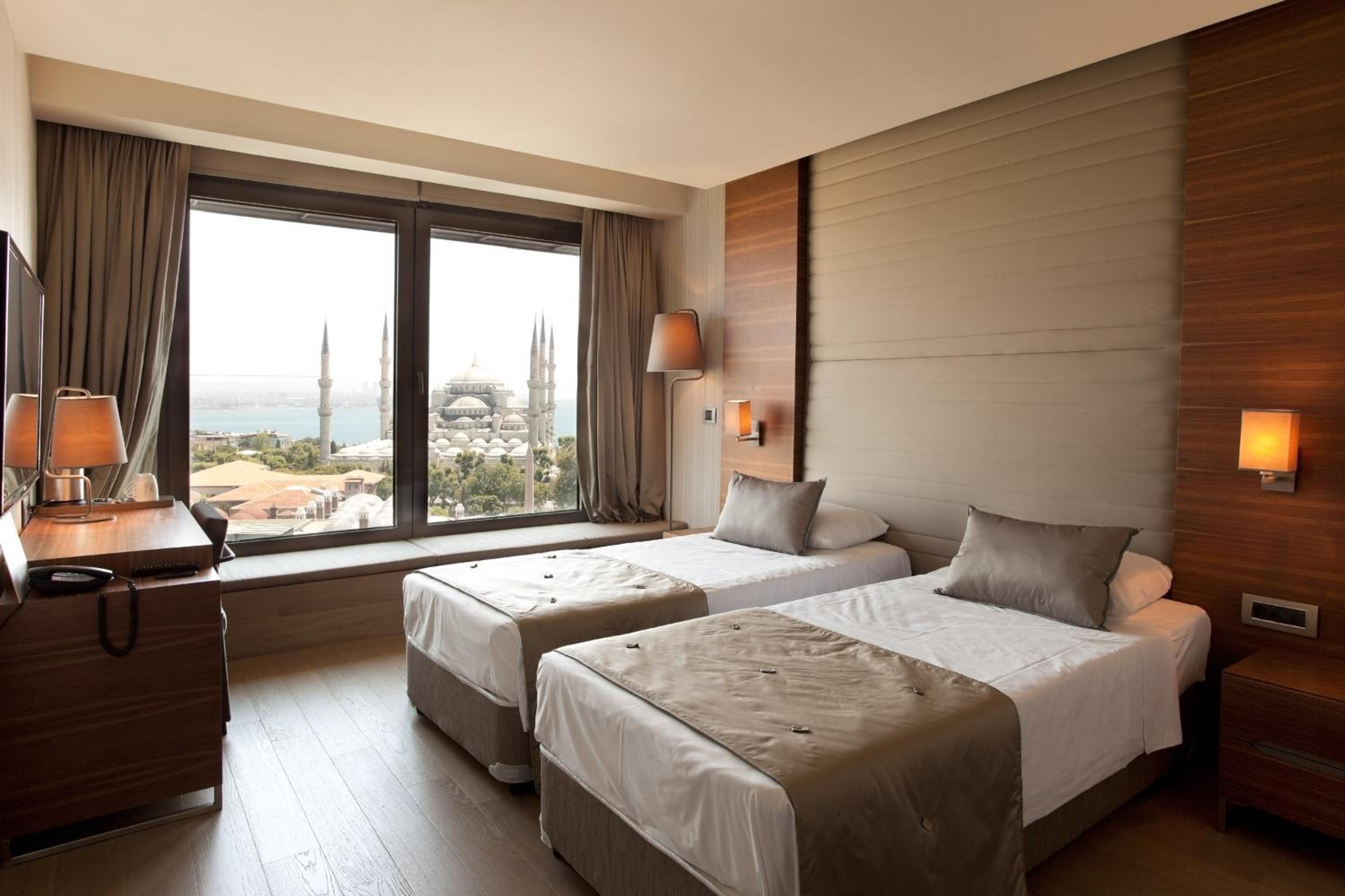 Hotel Arcadia Blue Istanbul - Image 32