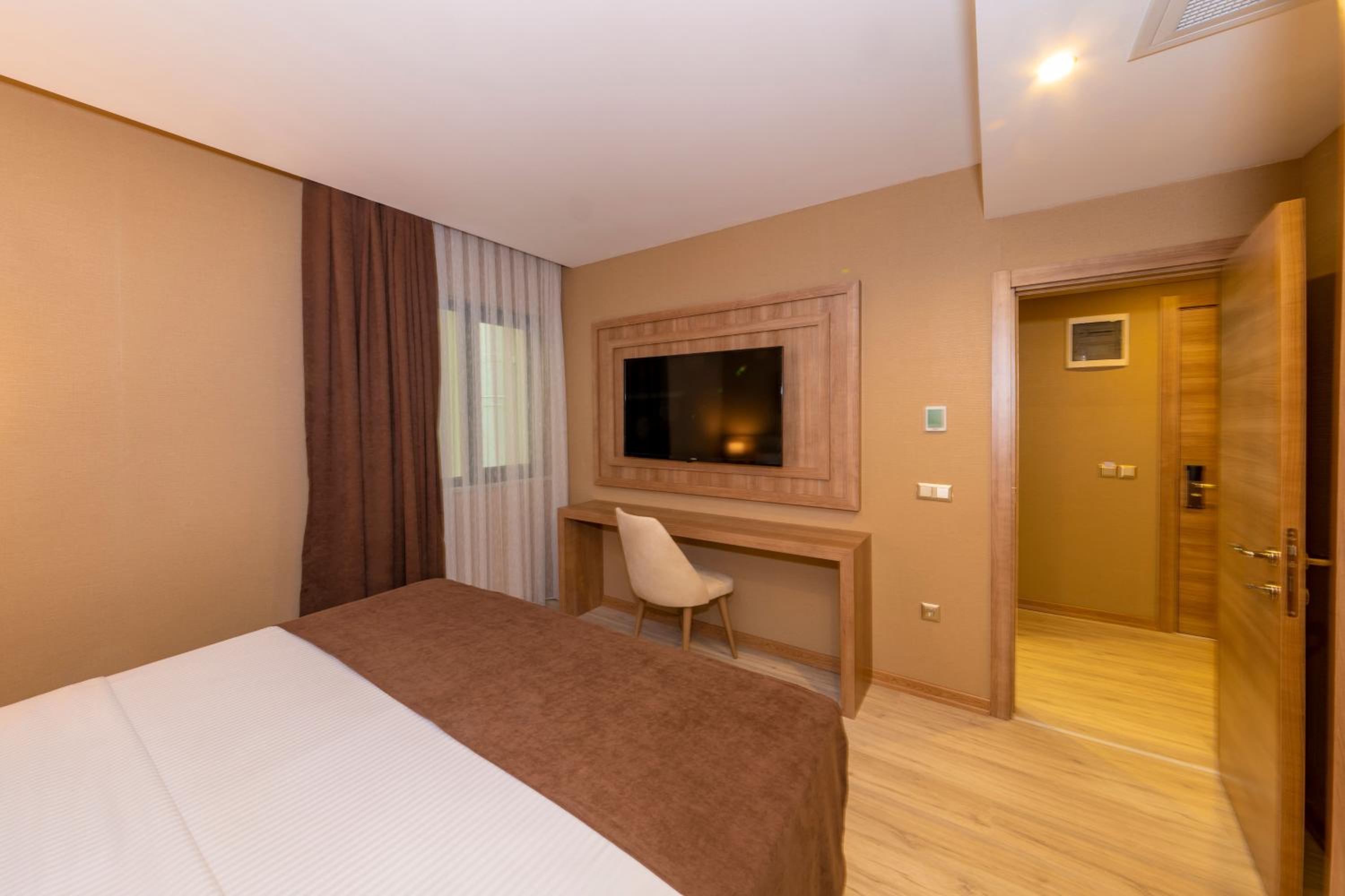 38 Otel - Image 104