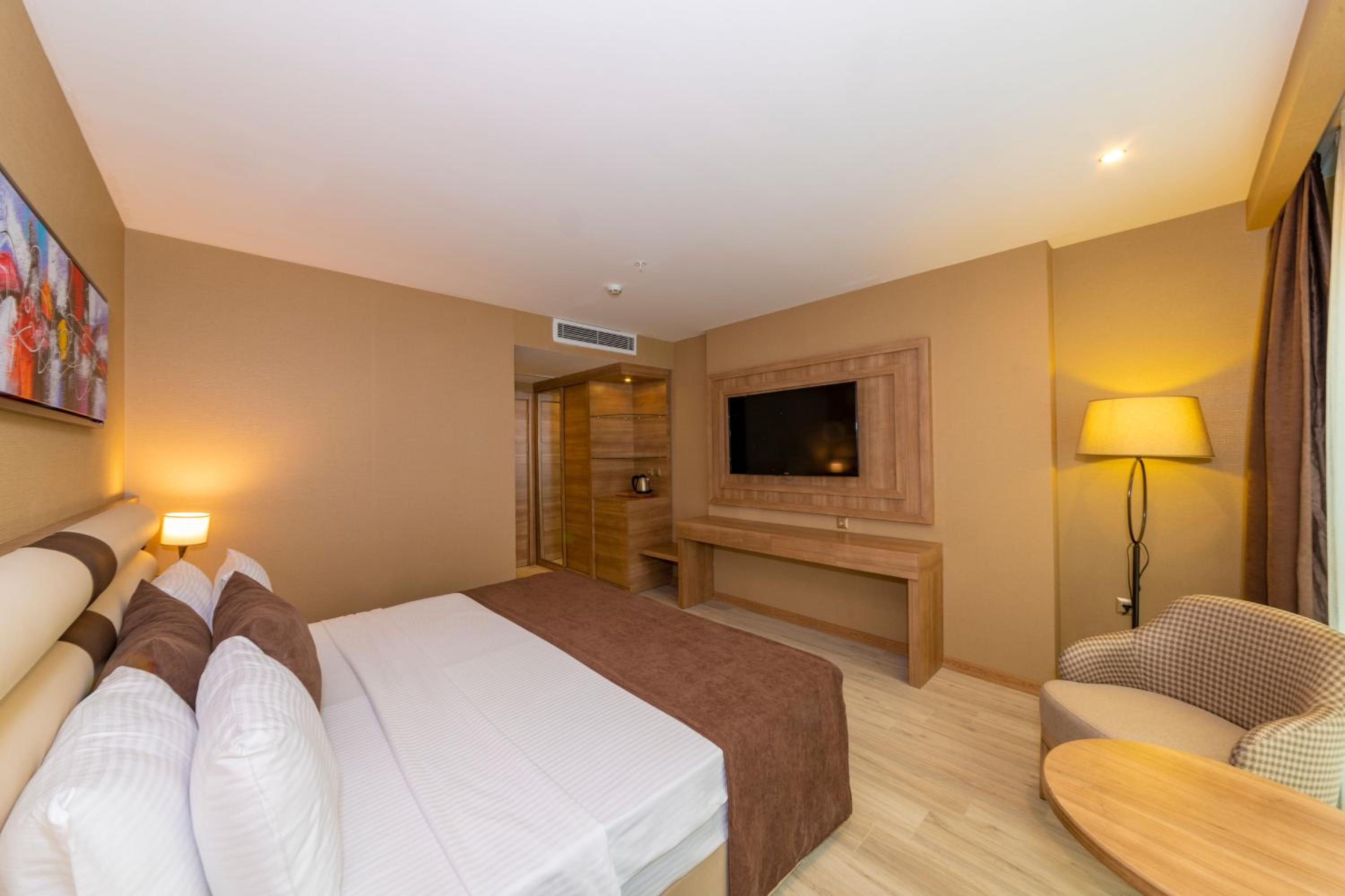 38 Otel - Image 117