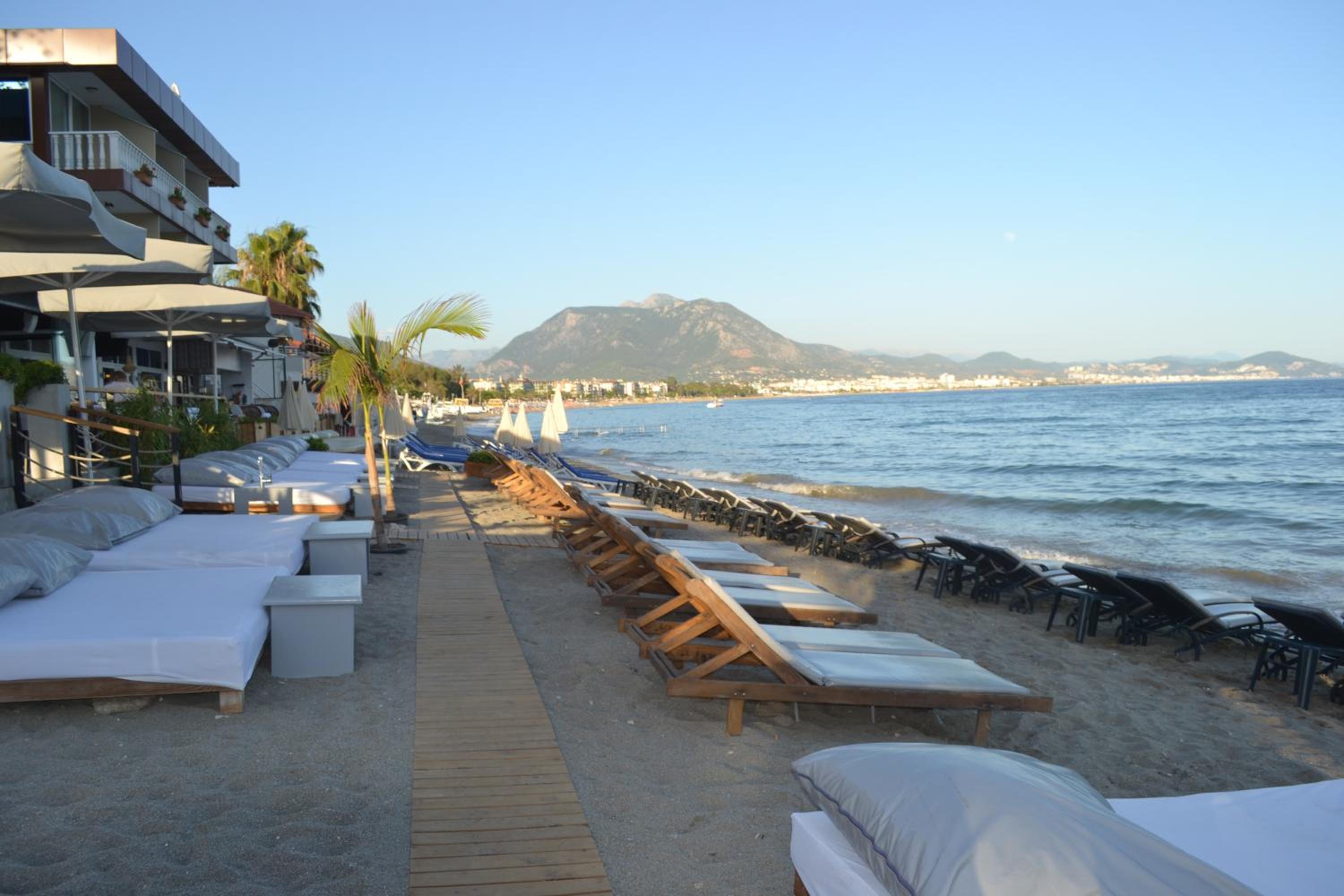 Sun Hotel By En Vie Beach - Image 5