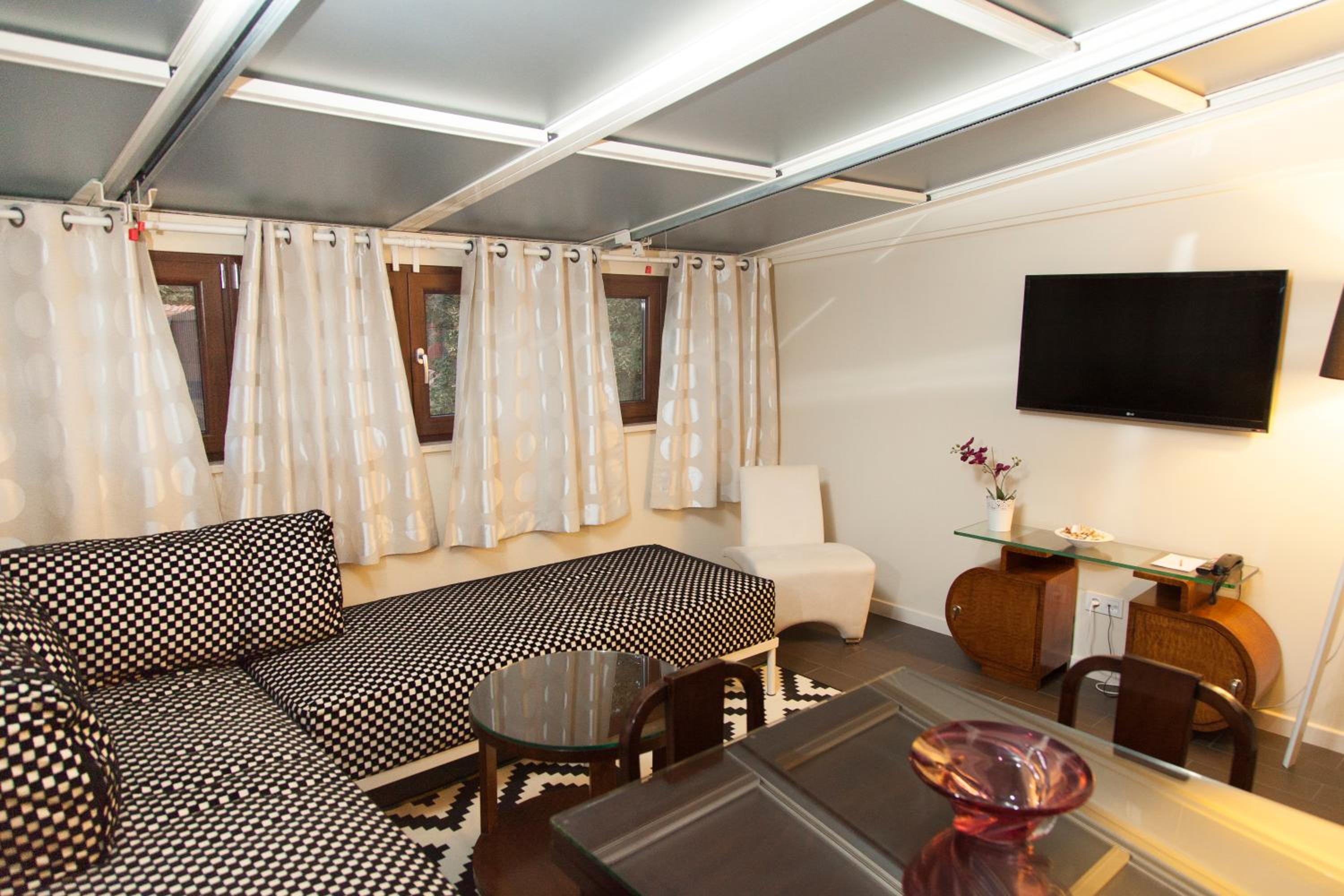 Villa Pera Suite Otel - Image 63