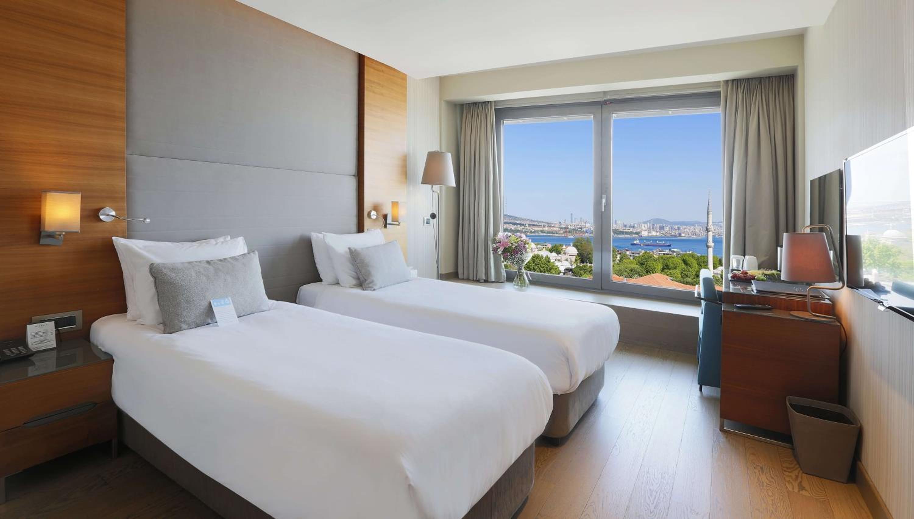 Hotel Arcadia Blue Istanbul - Image 5