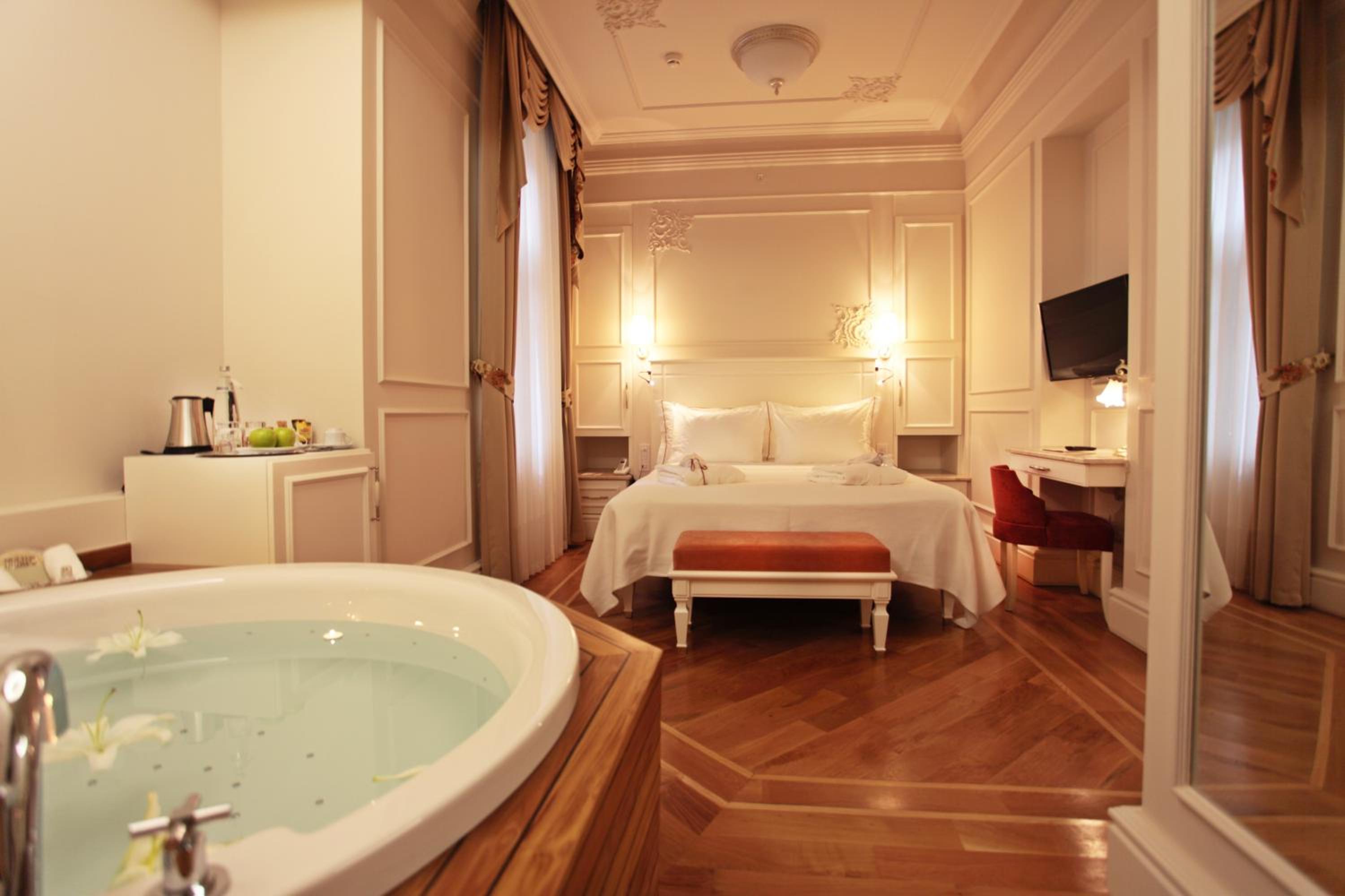 Corinne Art & Boutique Otel - Image 17
