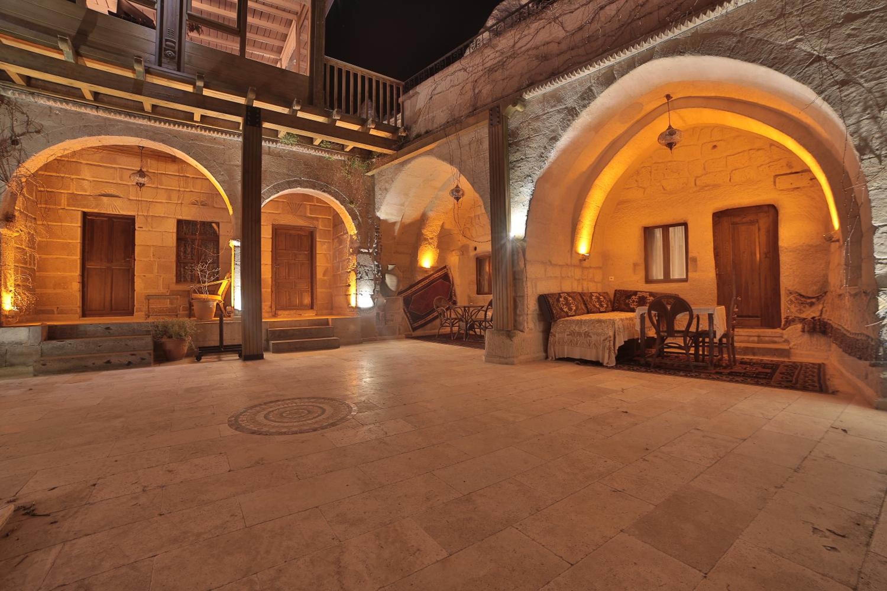 Local Cave House Hotel - Image 161