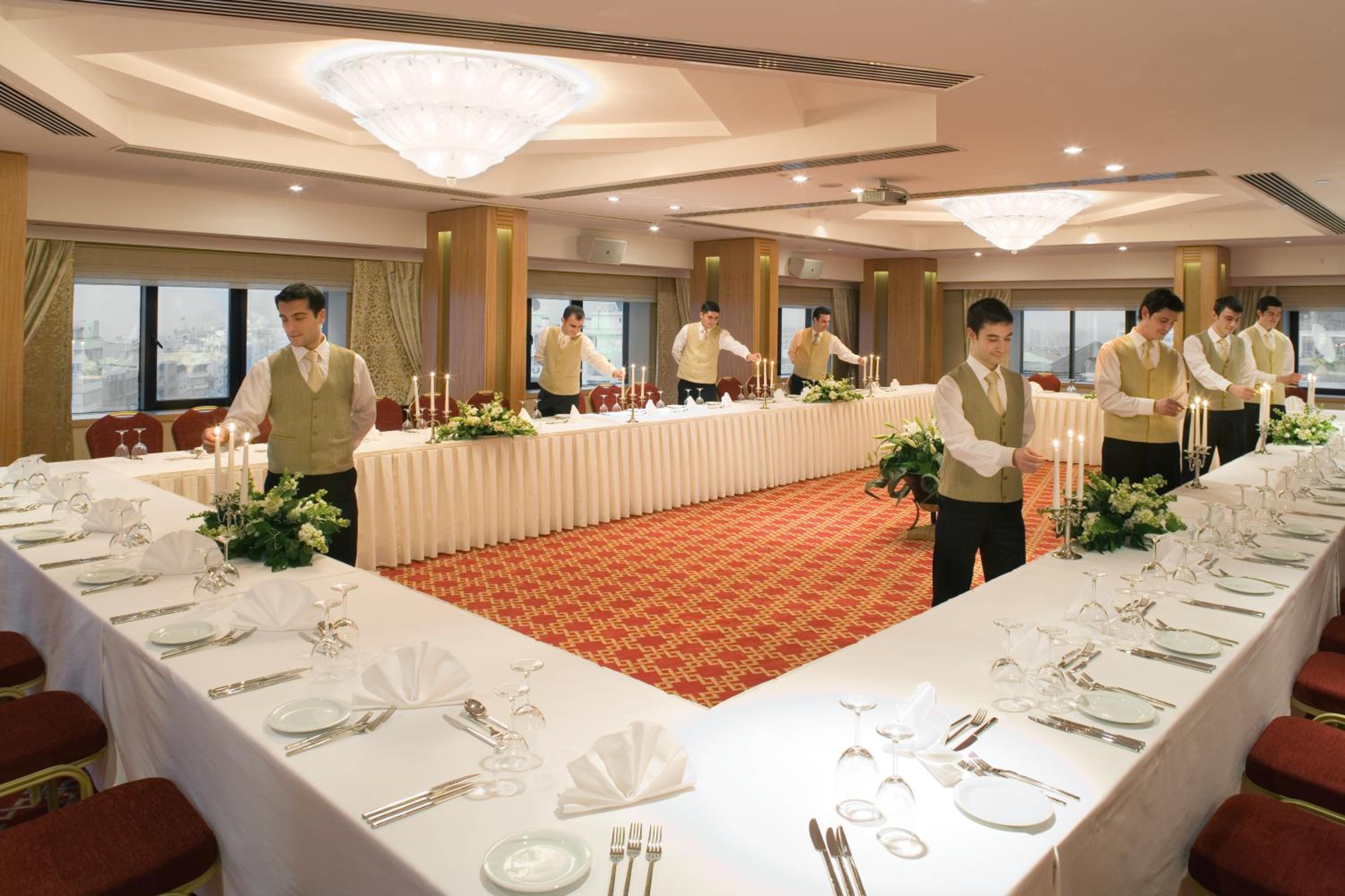 Mövenpick Hotel Izmir - Image 47