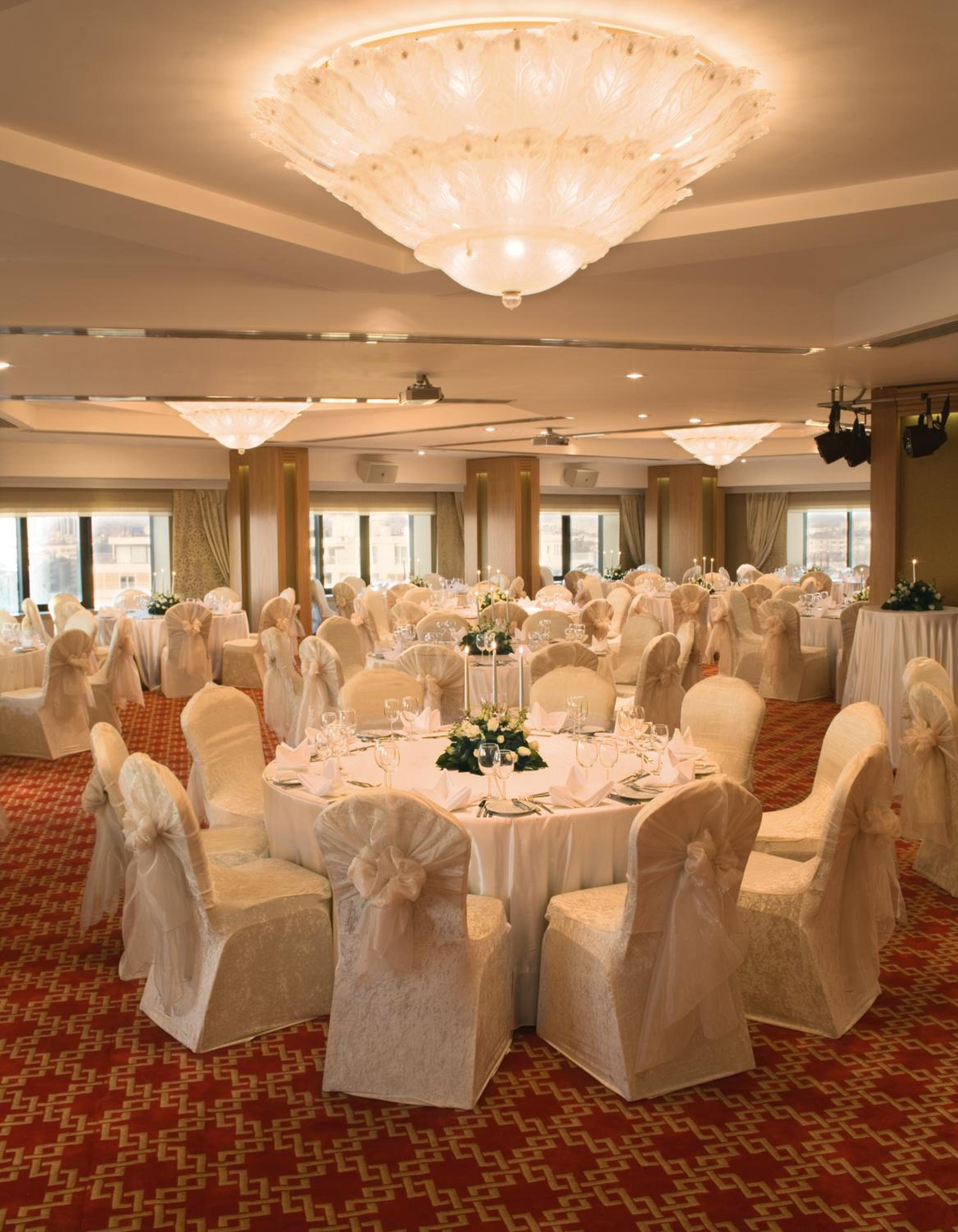 Mövenpick Hotel Izmir - Image 50