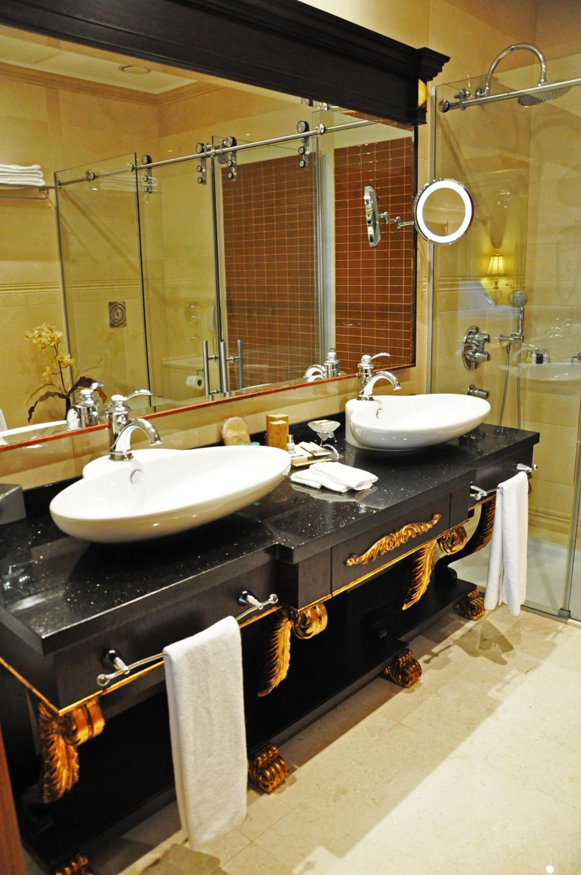 Mövenpick Hotel Izmir - Image 40