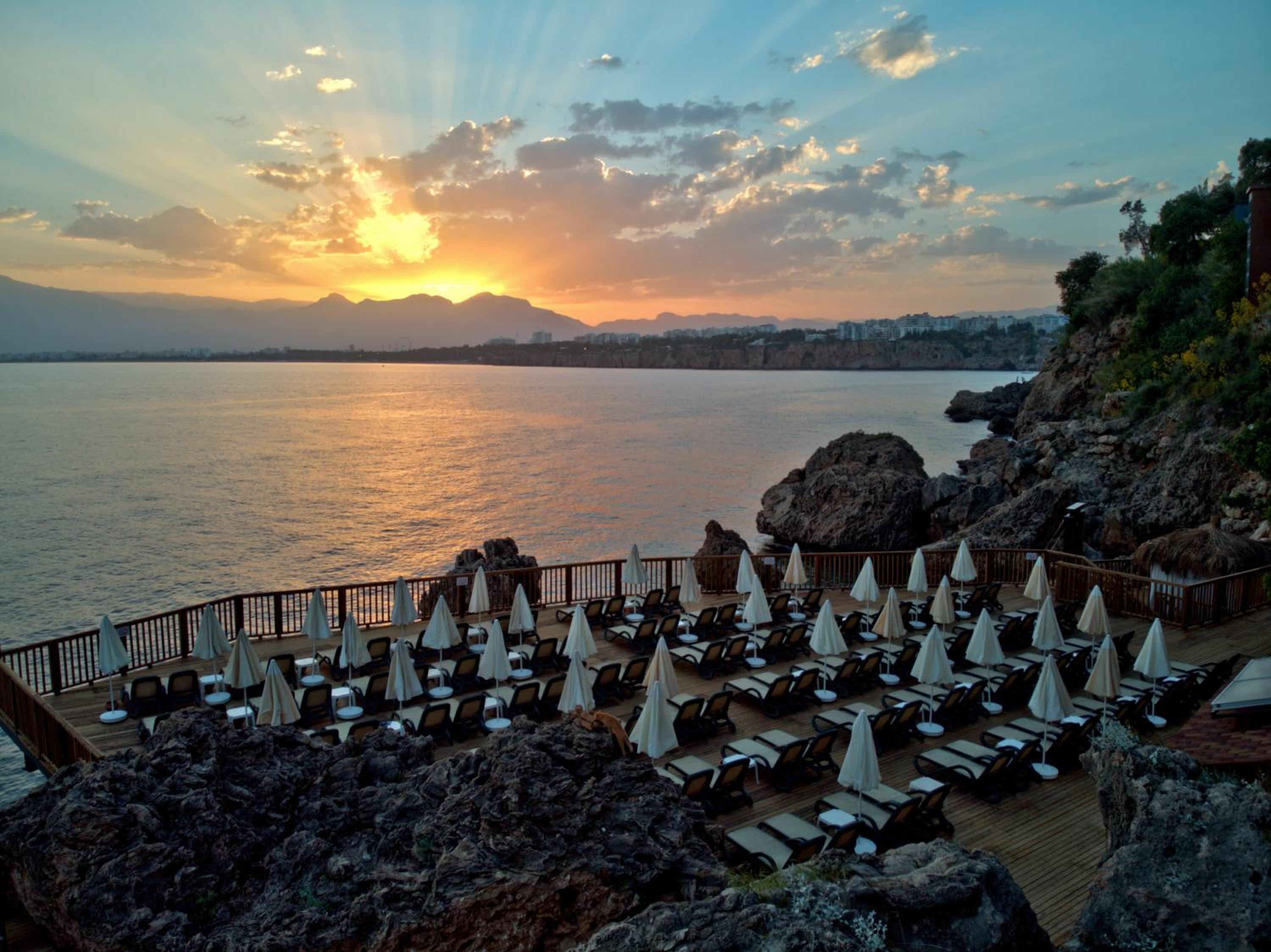 Ramada Plaza Antalya - Image 12