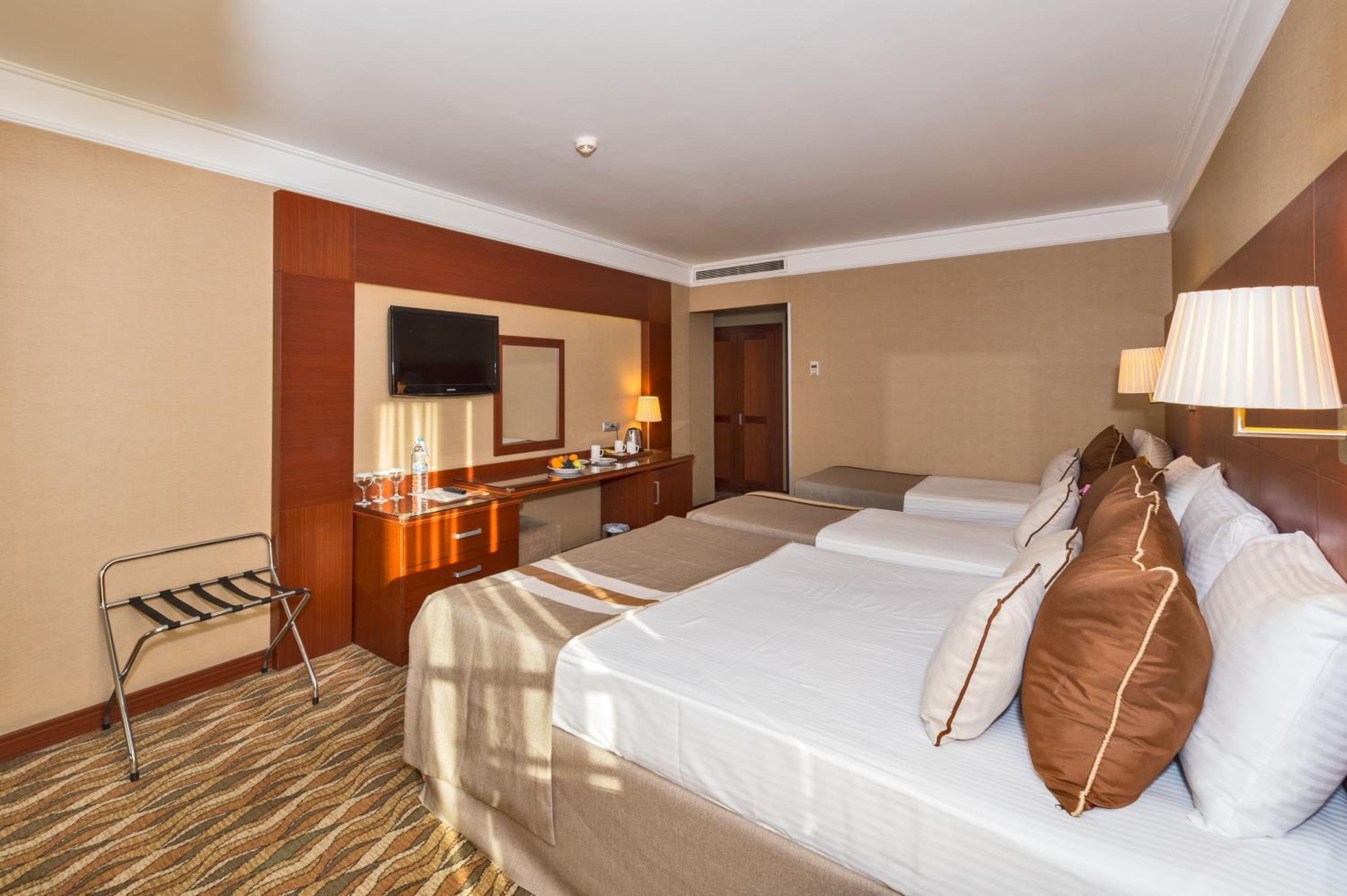 Vicenza Hotel - Image 21