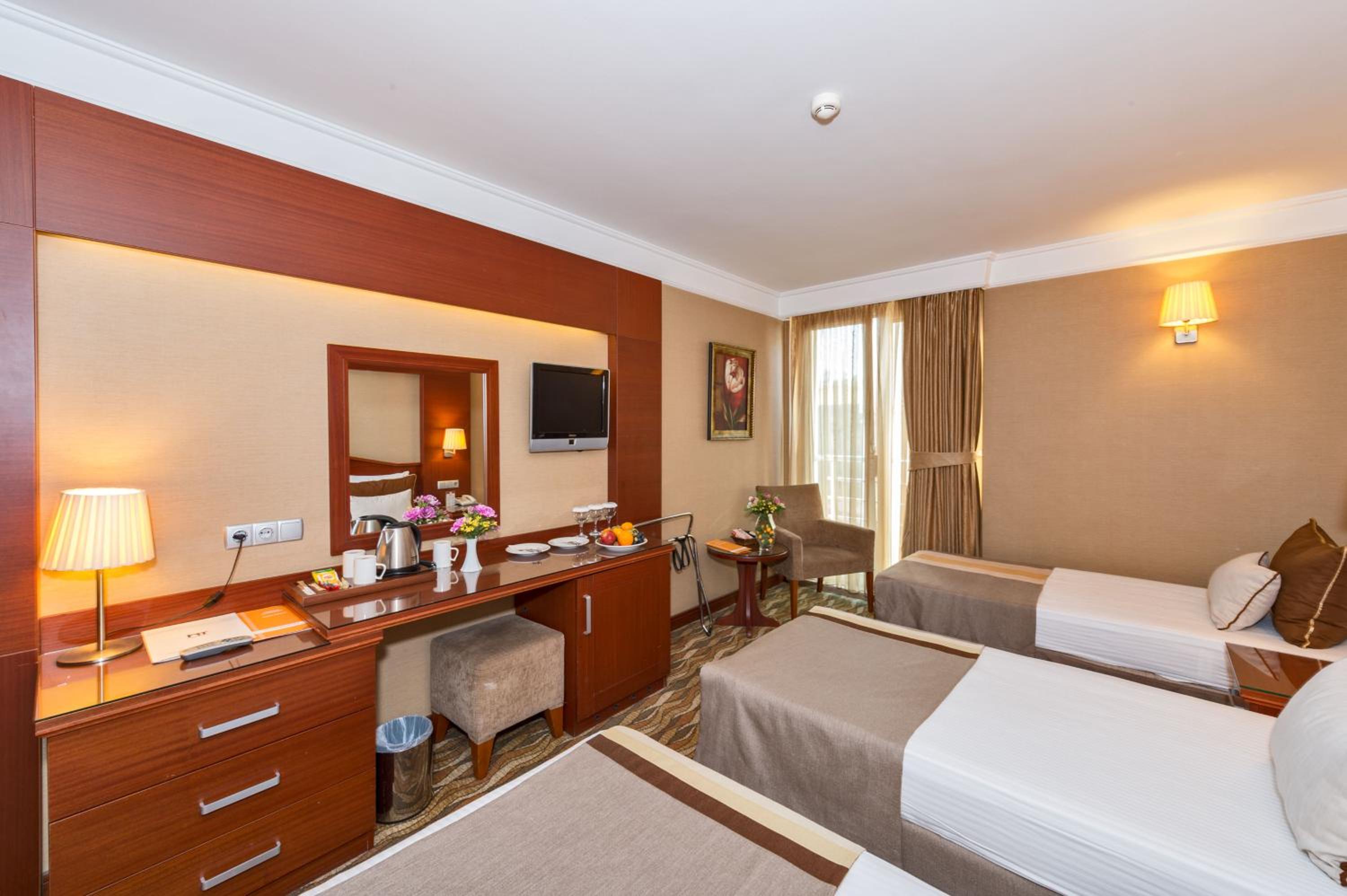 Vicenza Hotel - Image 16