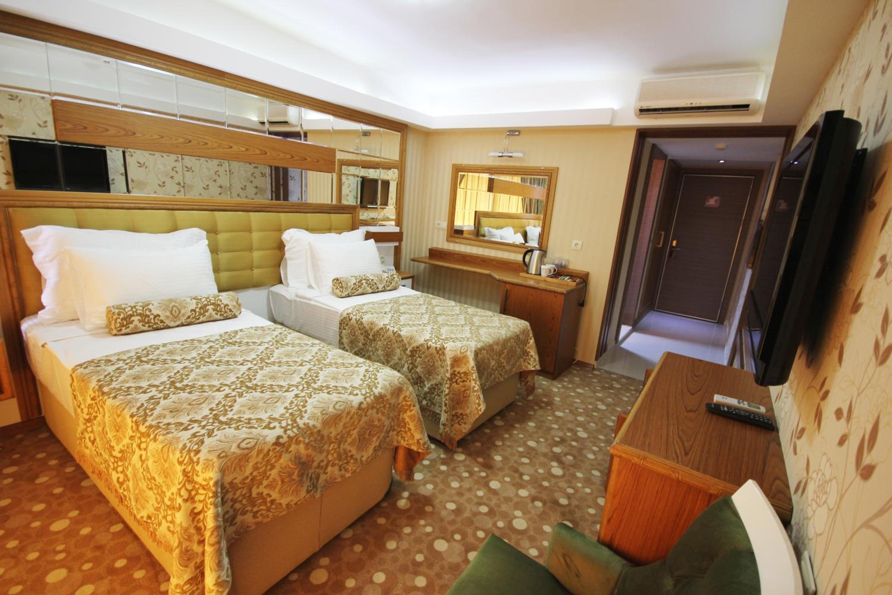 Grand Corner Boutique Hotel - Image 5