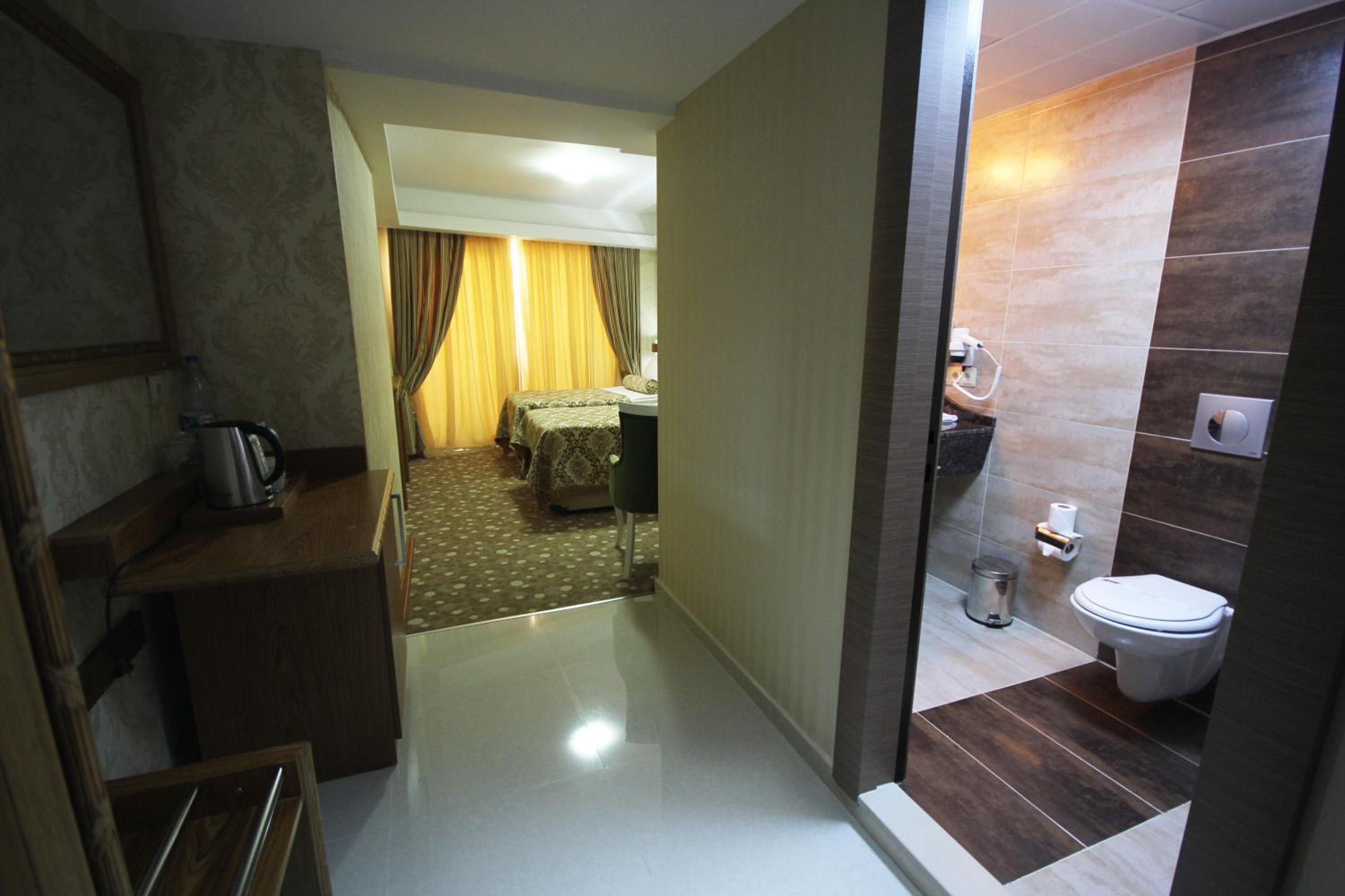 Grand Corner Boutique Hotel - Image 32