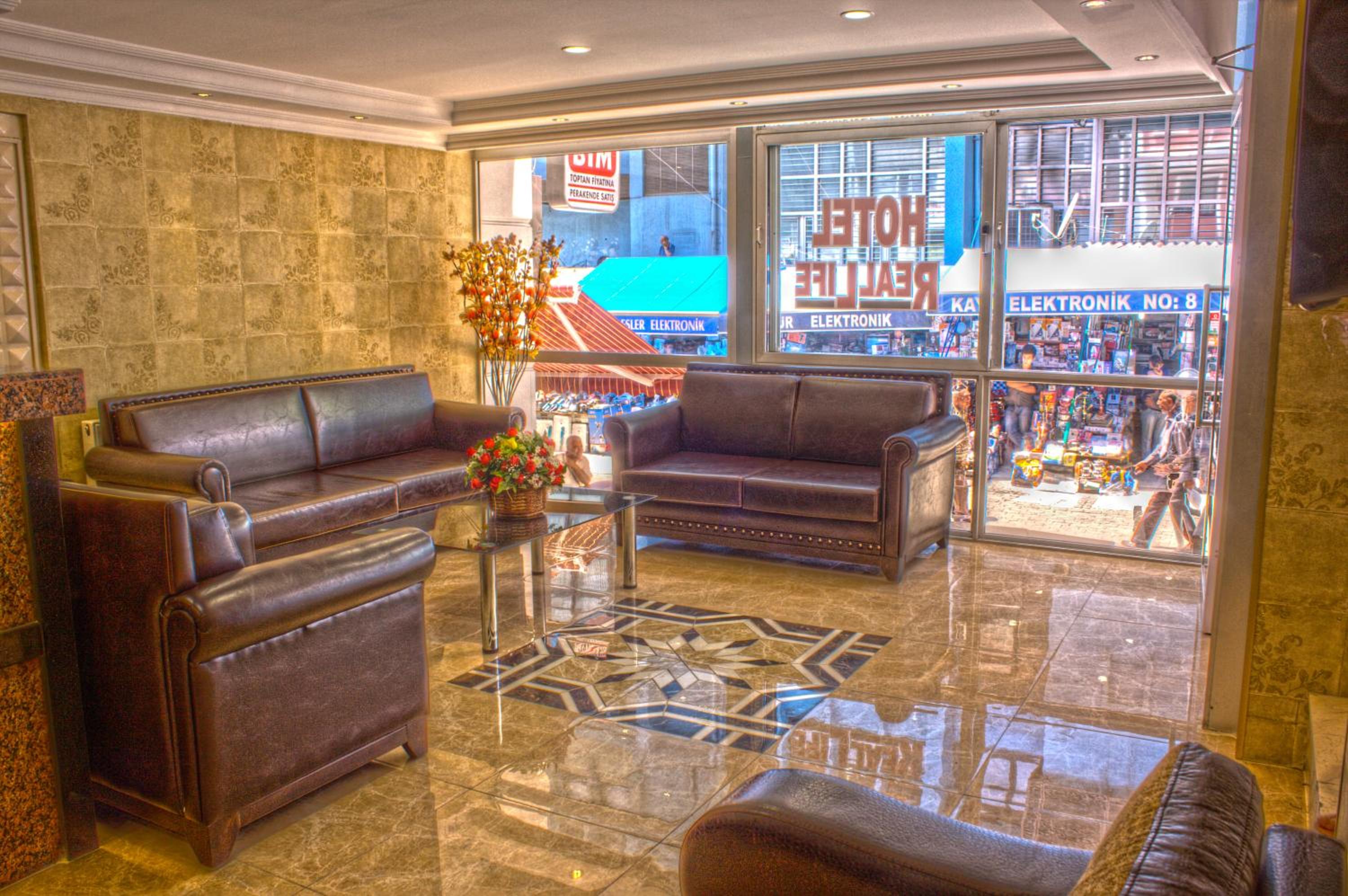 Real Life Otel - Image 26