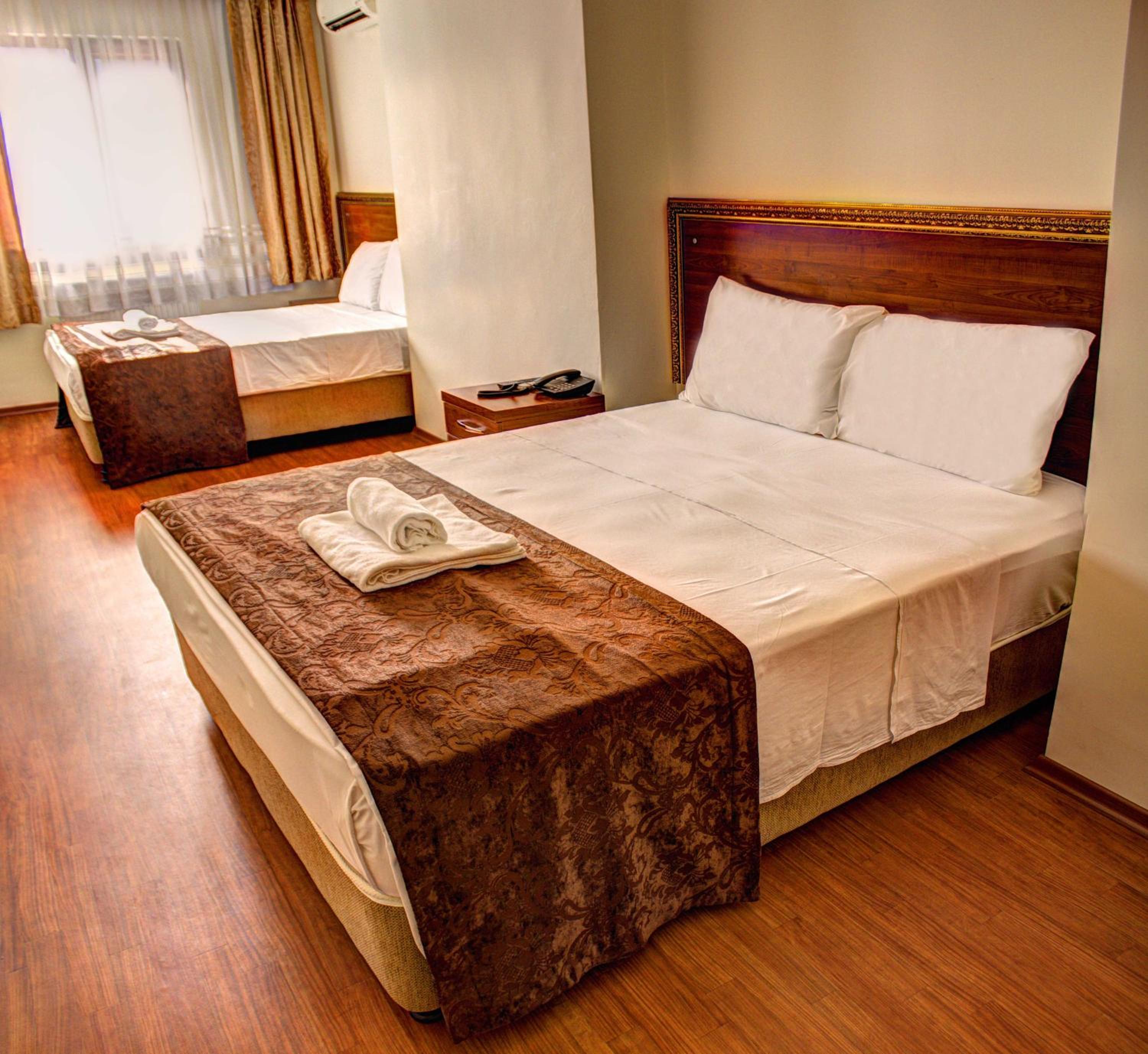 Real Life Otel - Image 34