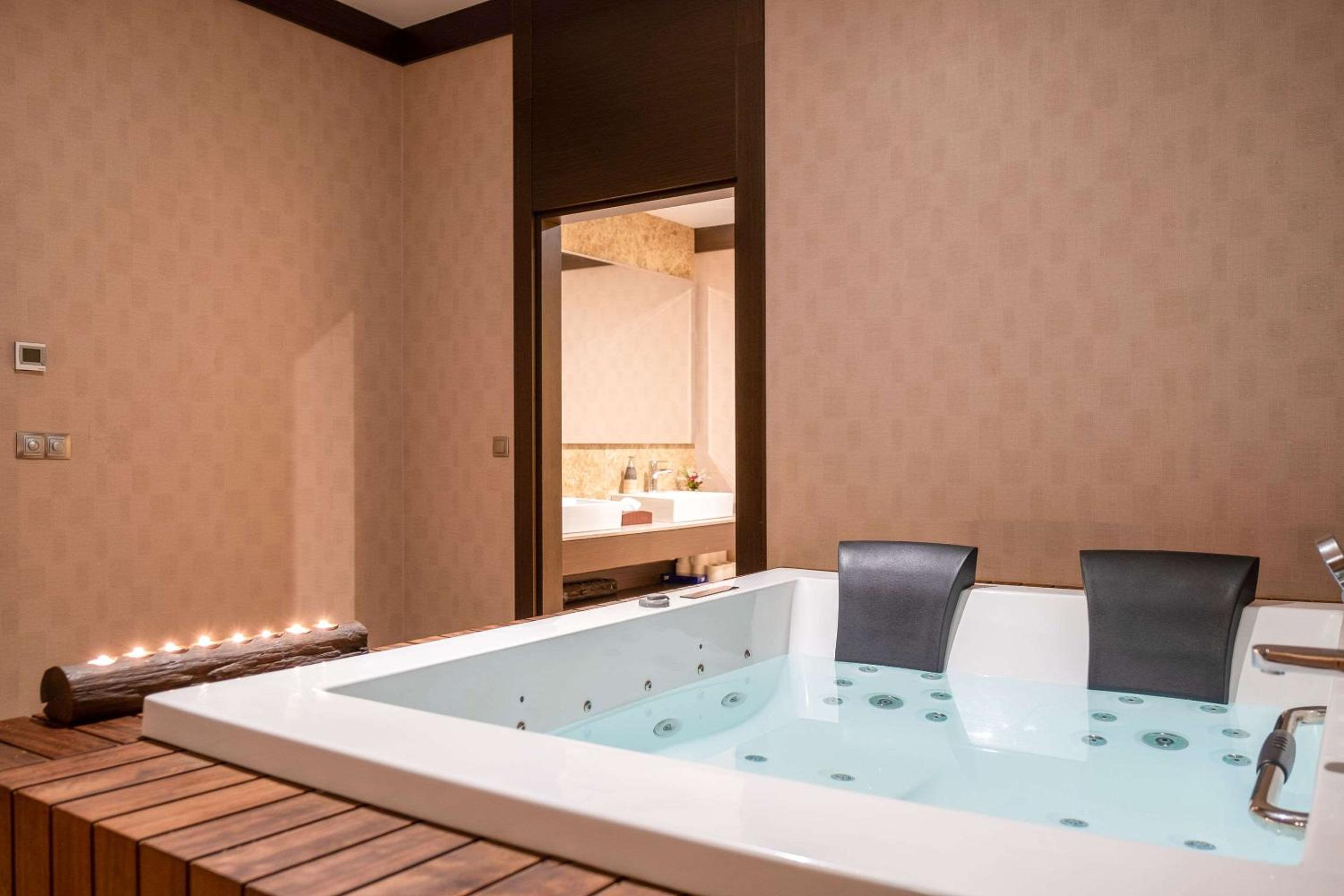 Clarion Otel İstanbul Mahmutbey - Image 58