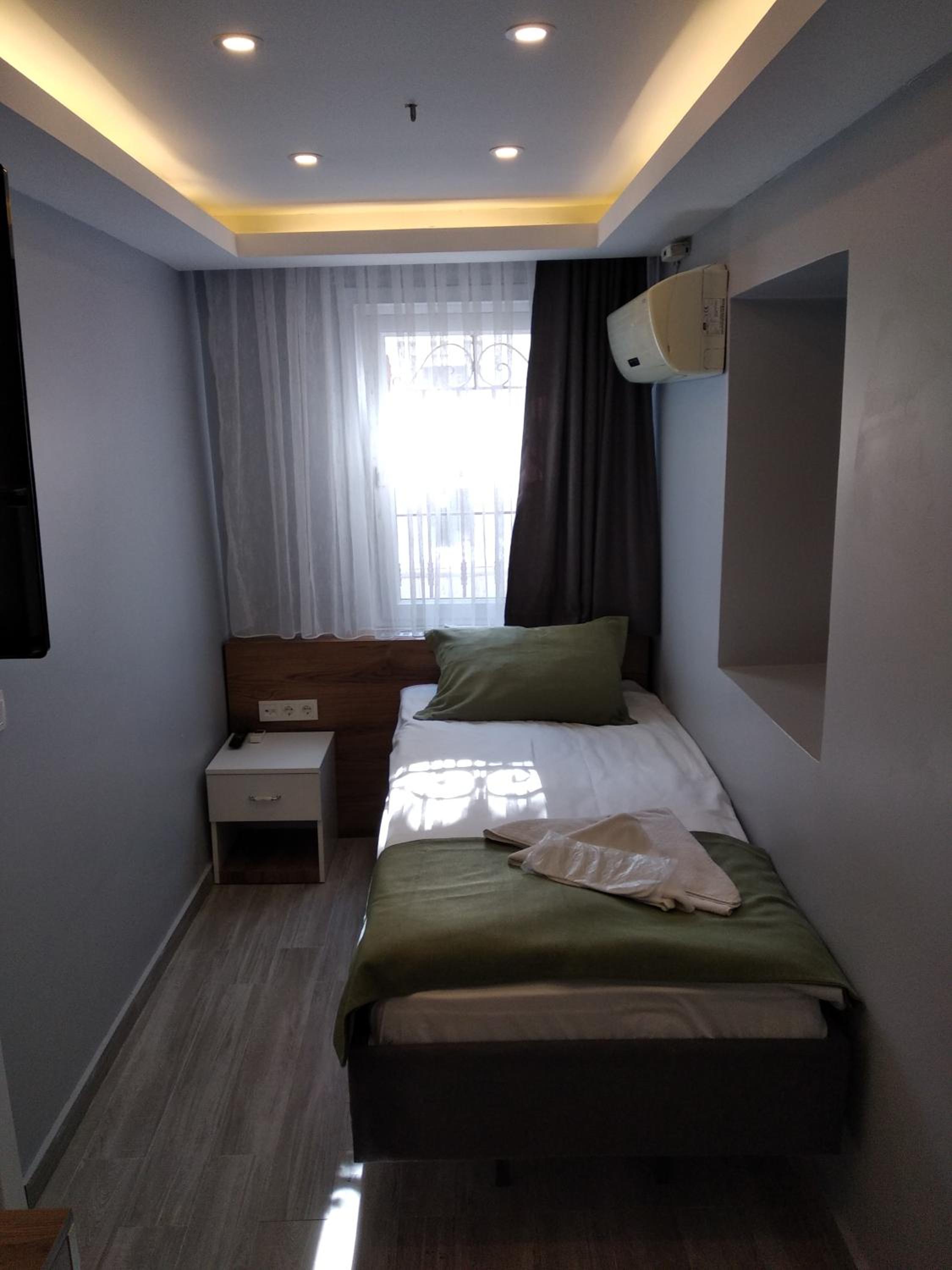 Hotel Tulip House - Image 65