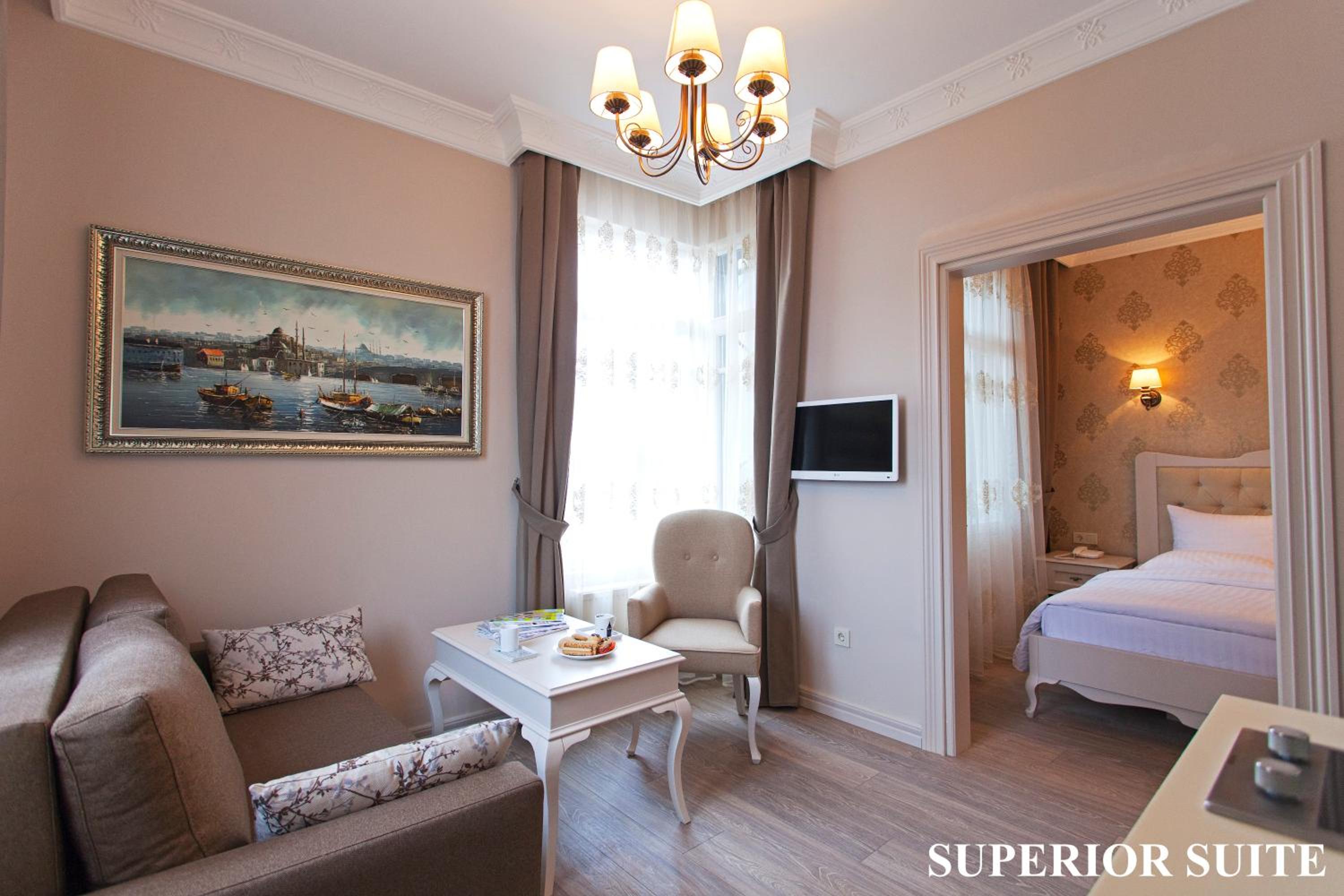 Louis Appartements Galata - Image 11