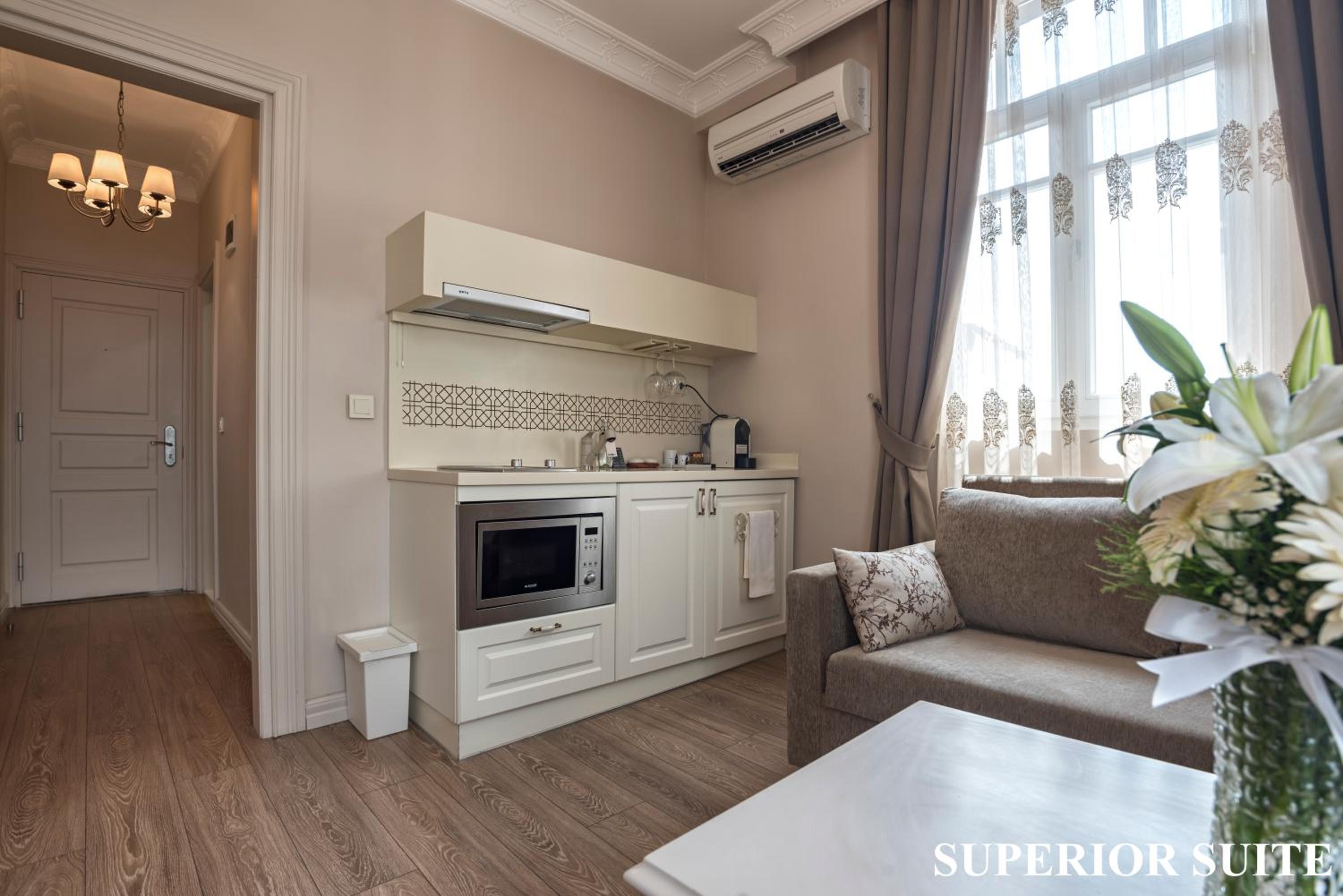 Louis Appartements Galata - Image 15