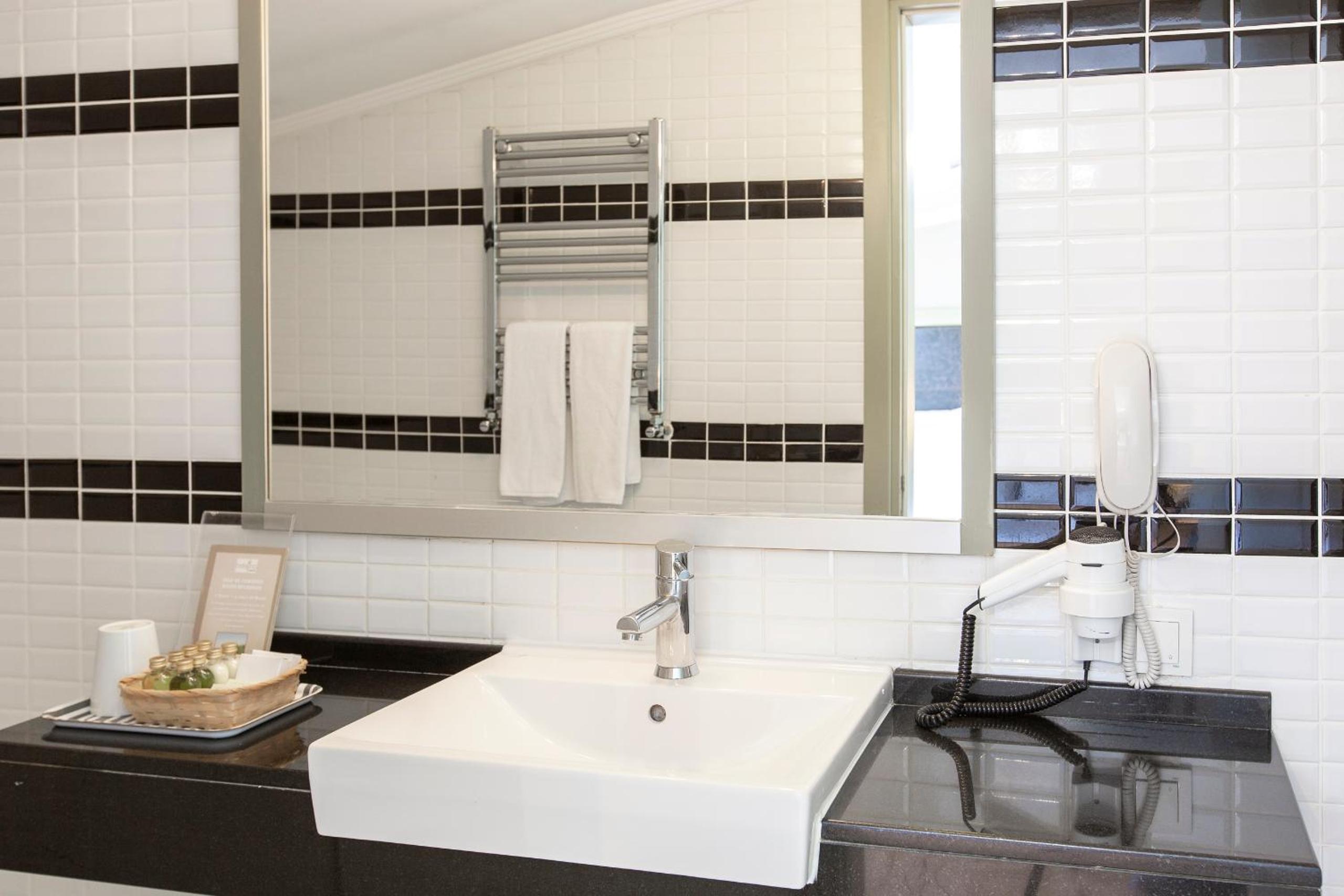 Hotellino Istanbul - Image 16