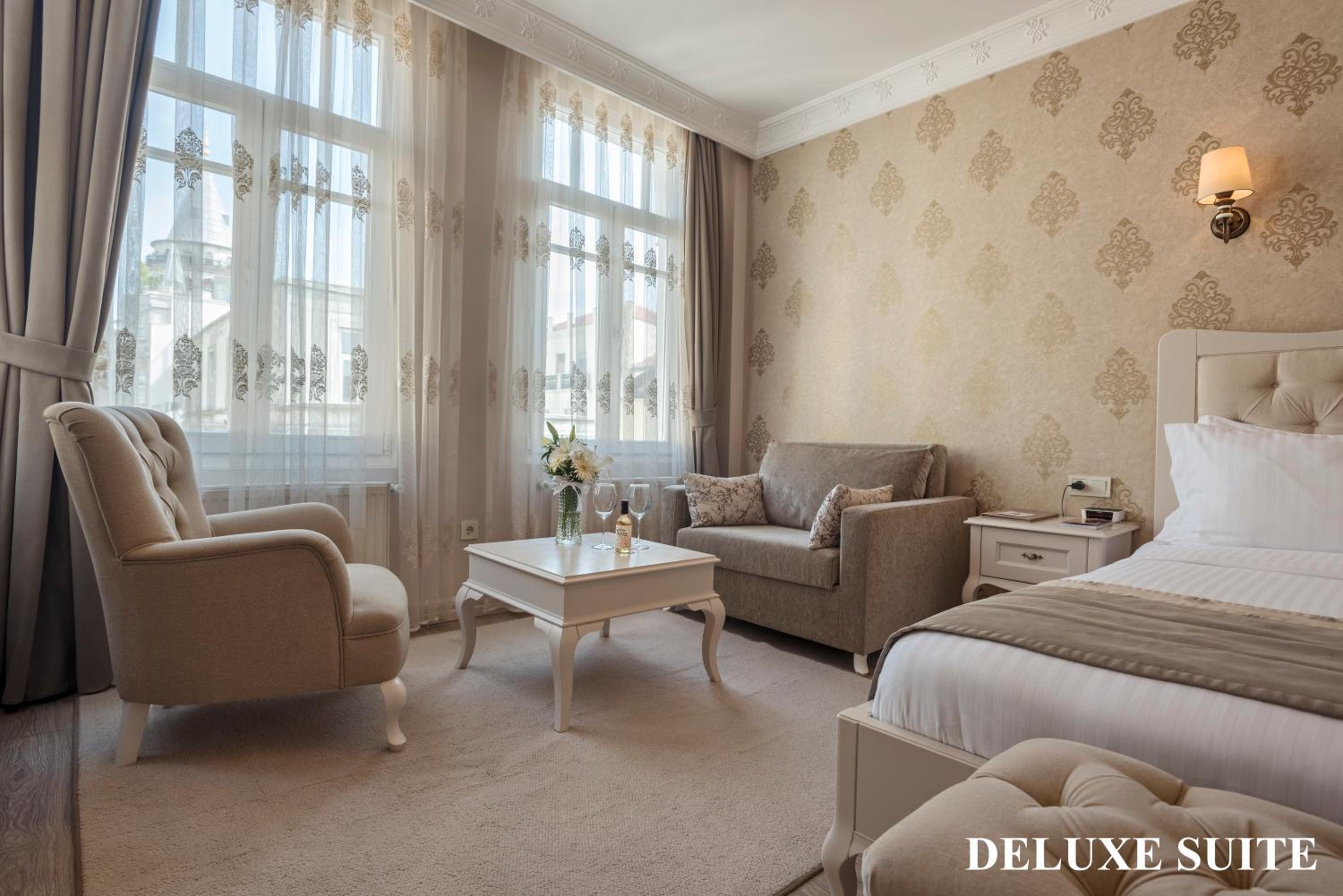 Louis Appartements Galata - Image 8