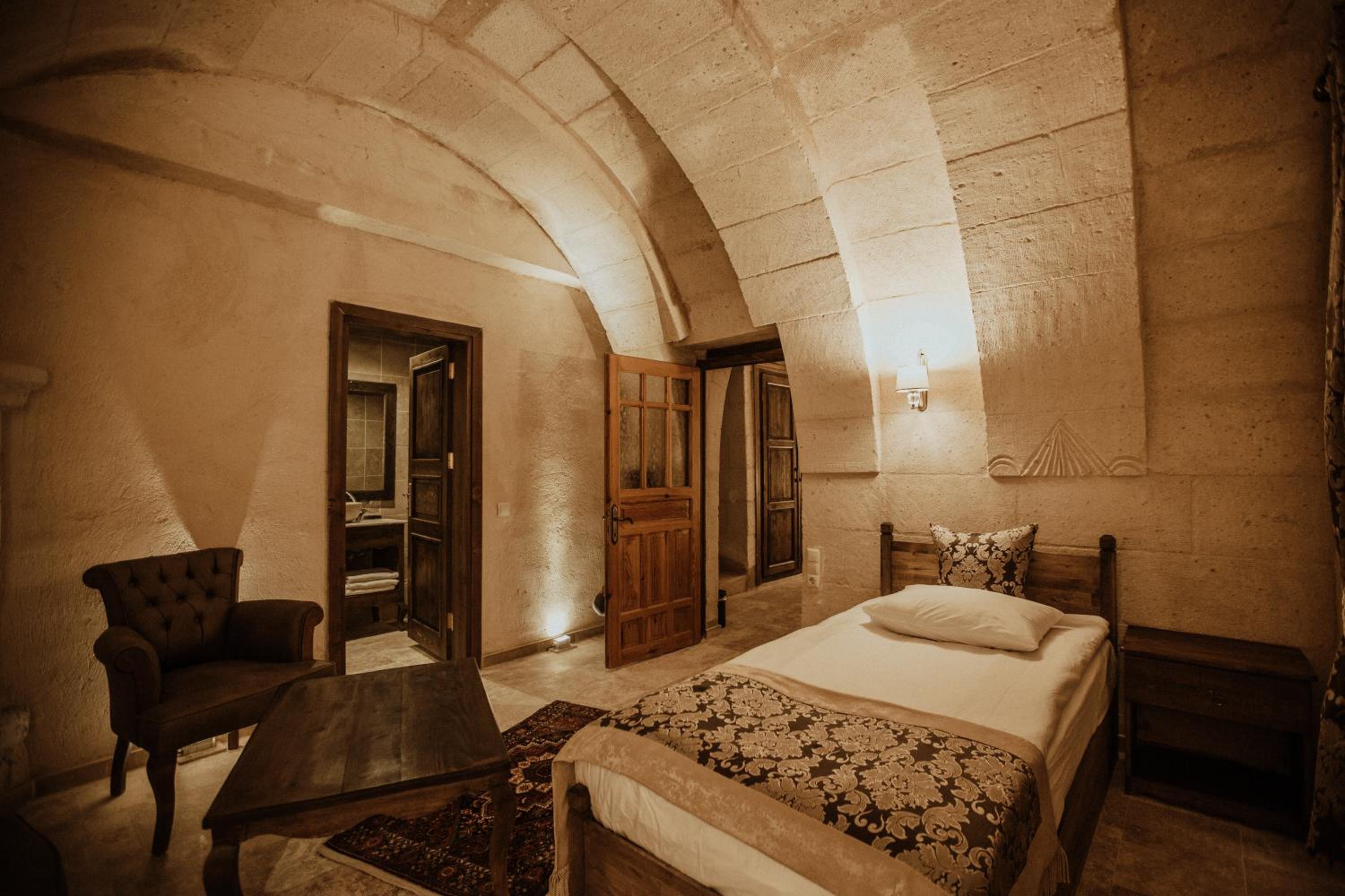 Alia Cave Hotel - Image 17