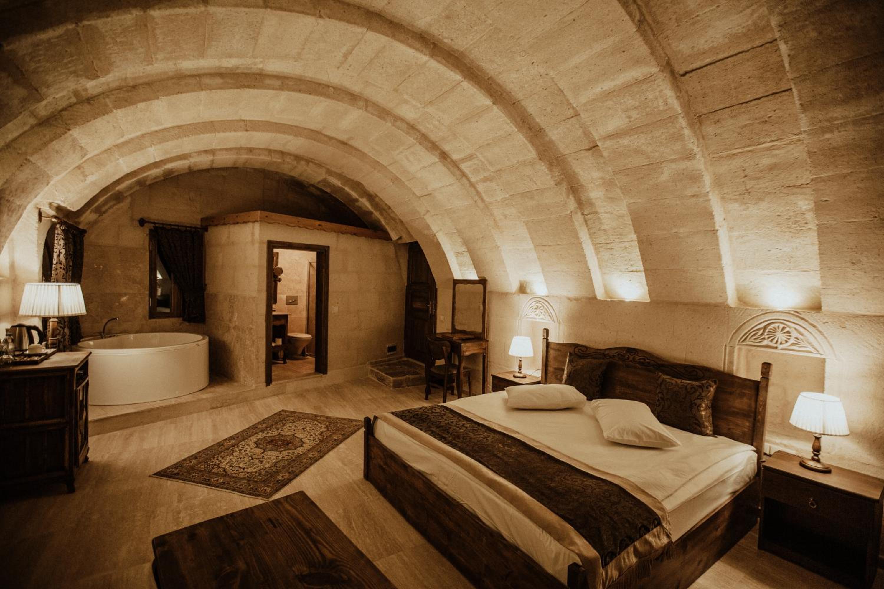 Alia Cave Hotel - Image 11