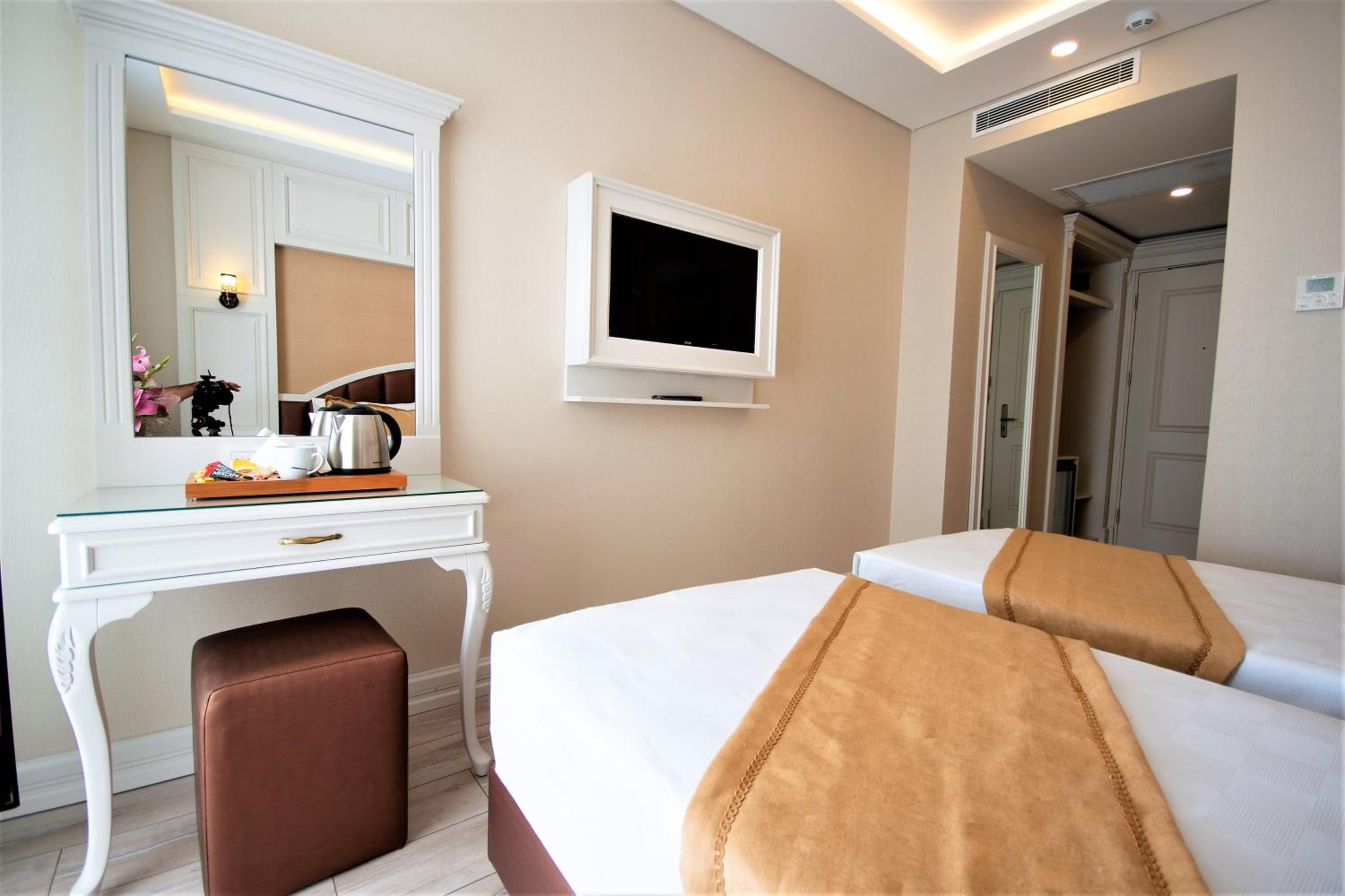 Boss Otel Sultanahmet - Image 19
