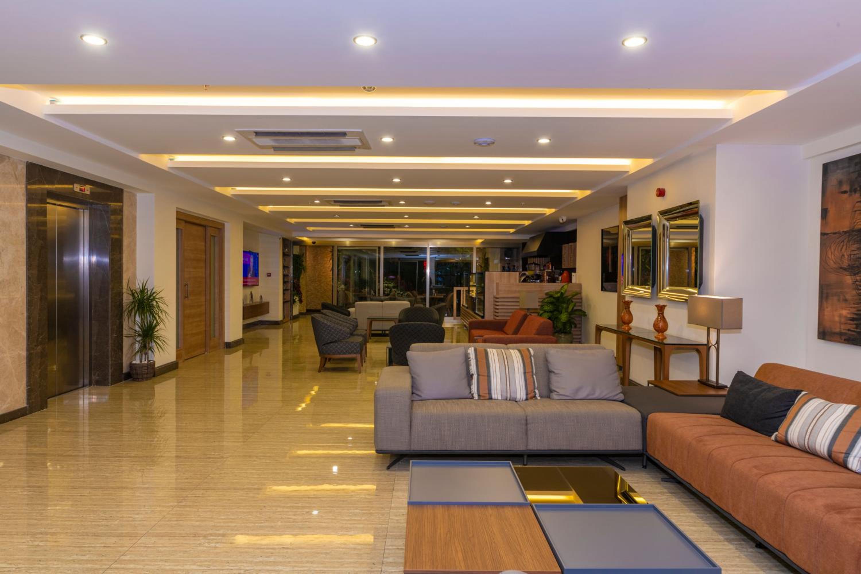 38 Otel - Image 148