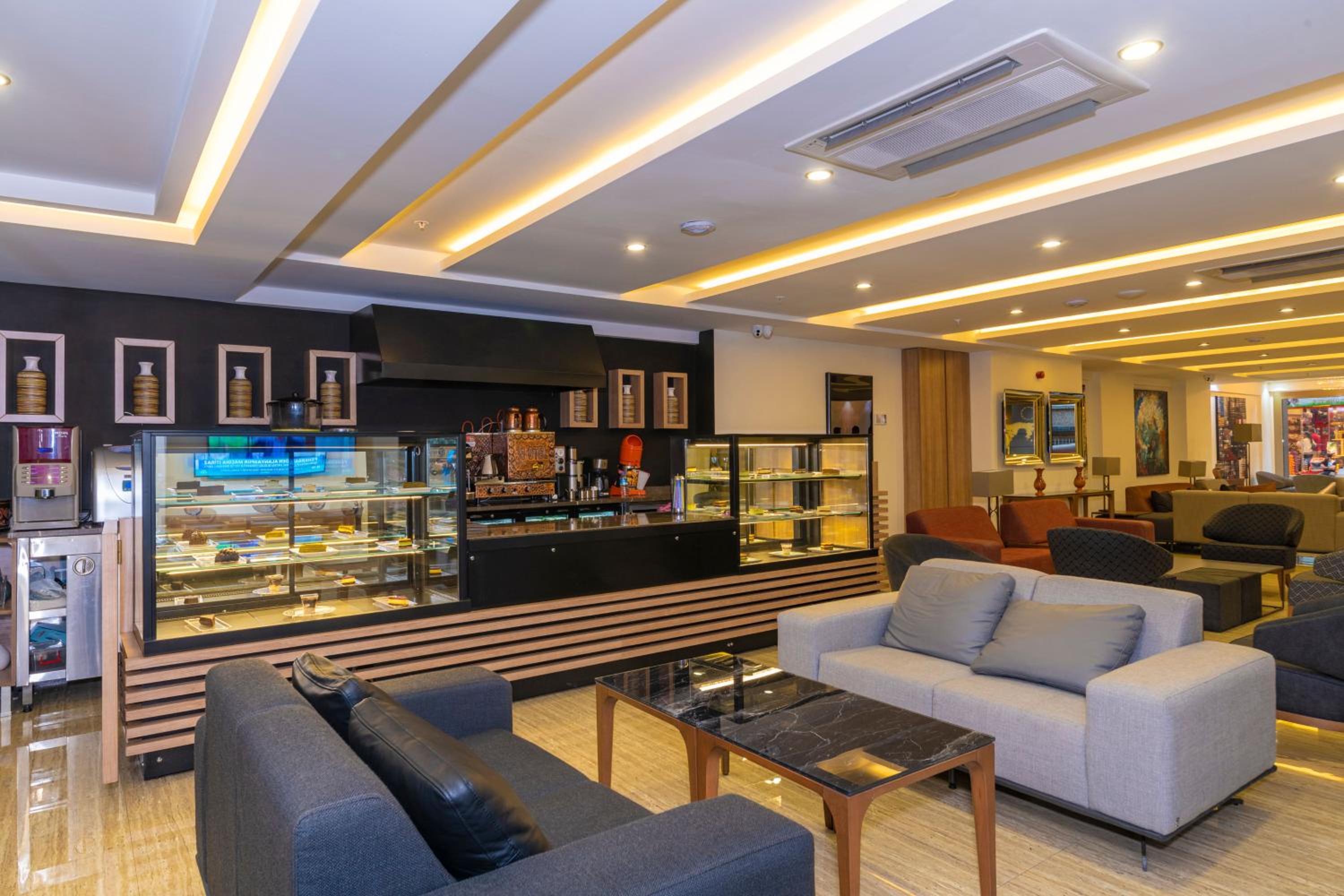 38 Otel - Image 154