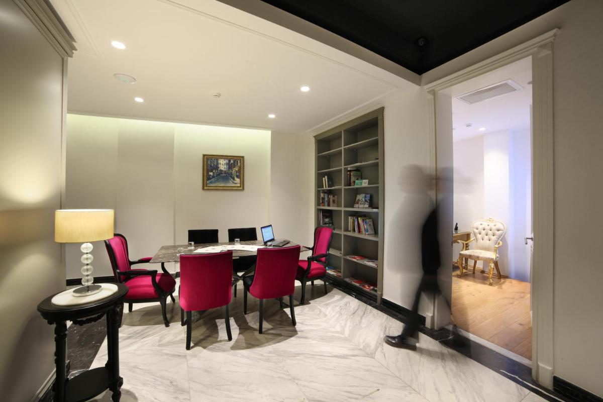 Beyaz Monarch Otel - Image 109