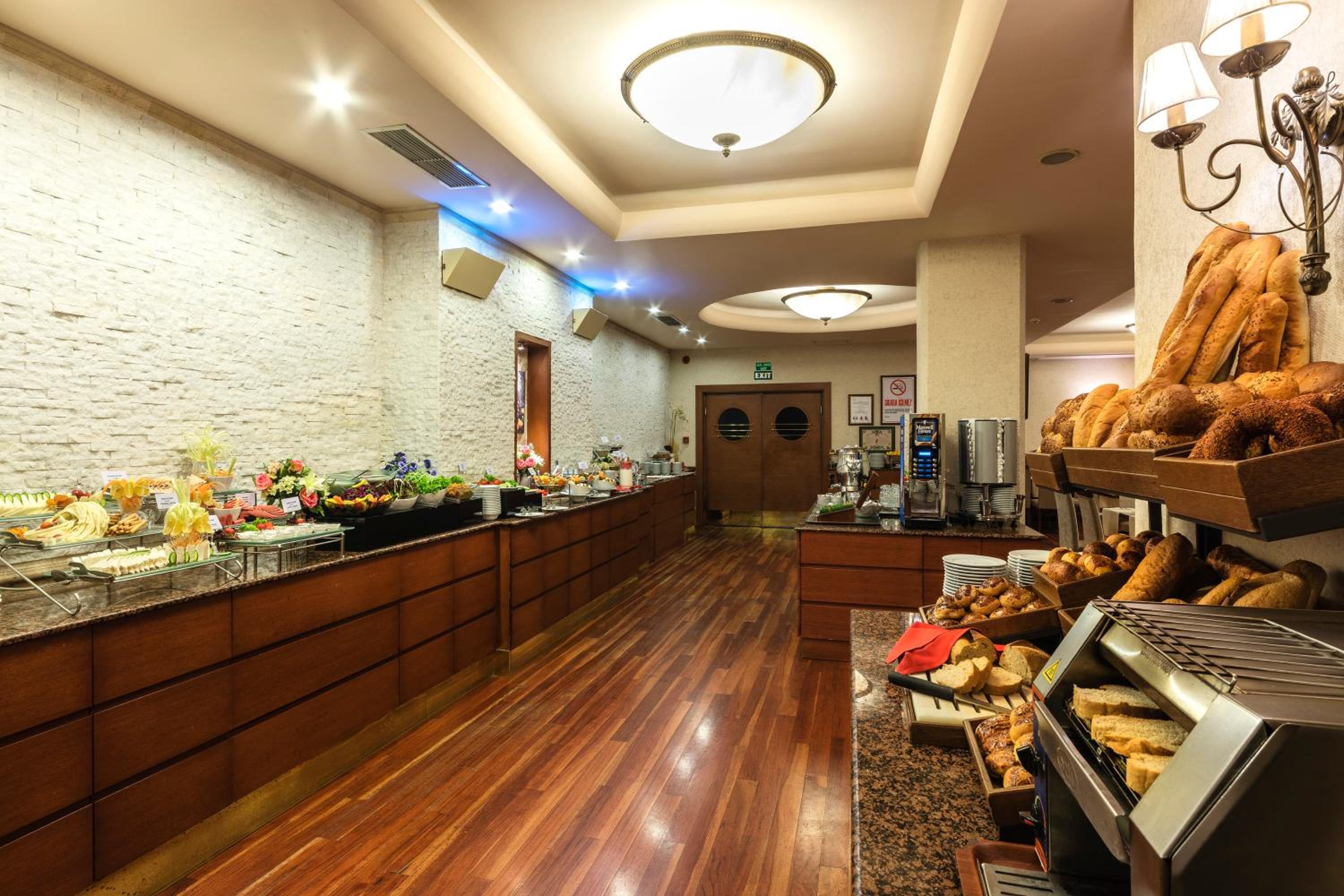 Grand Yavuz Hotel Sultanahmet - Image 16