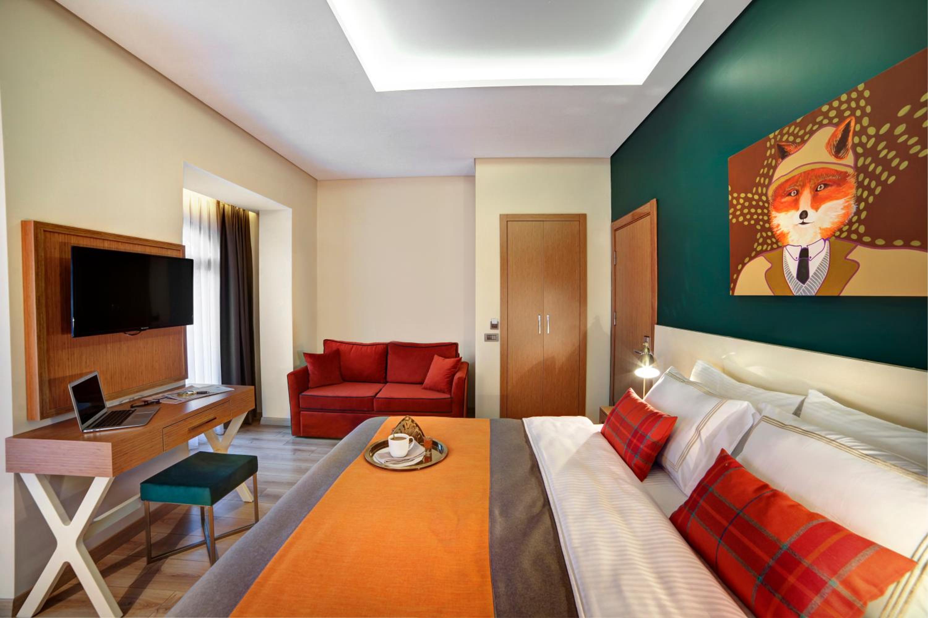 The Fox Otel - Image 36