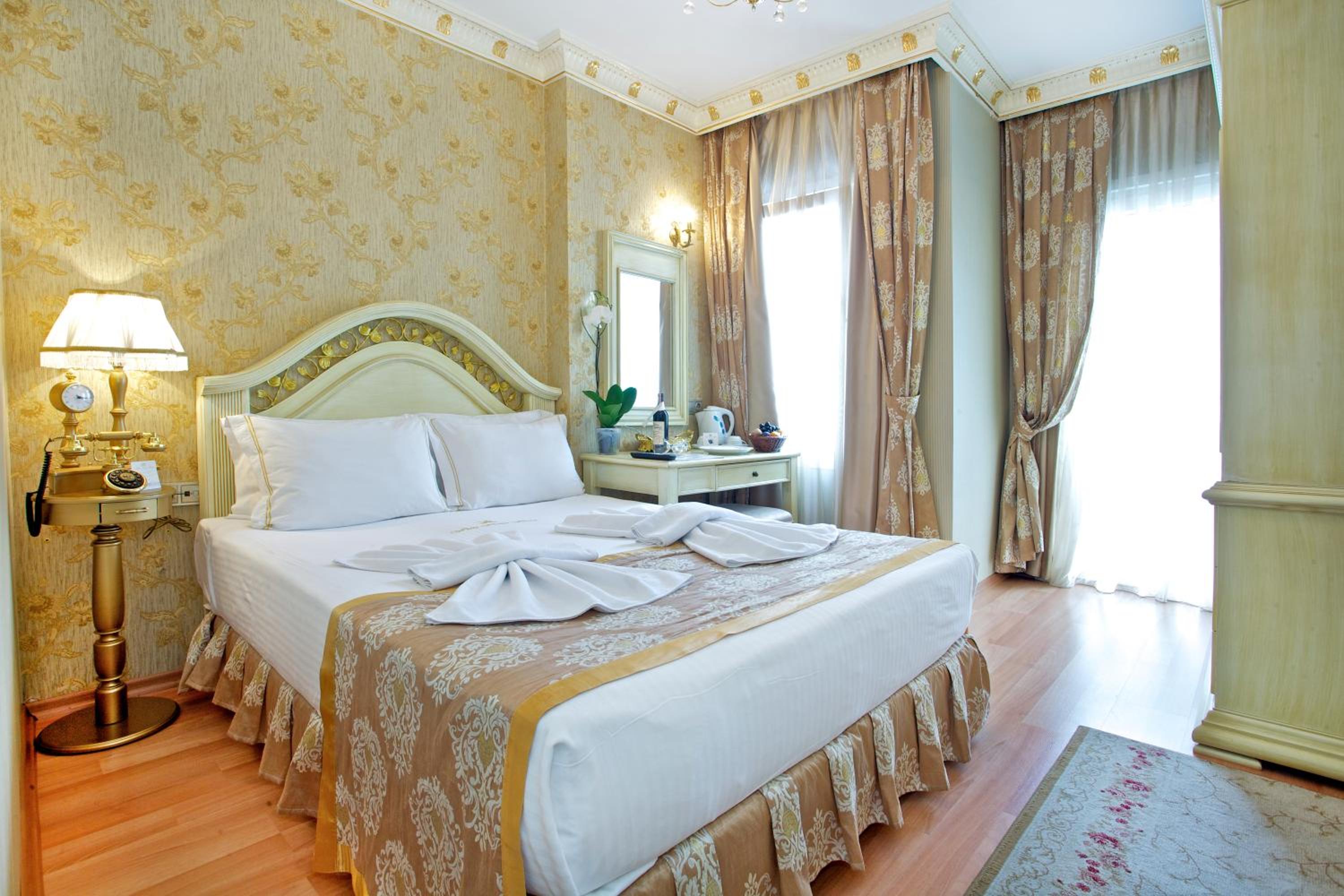 White House Hotel Istanbul - Image 11