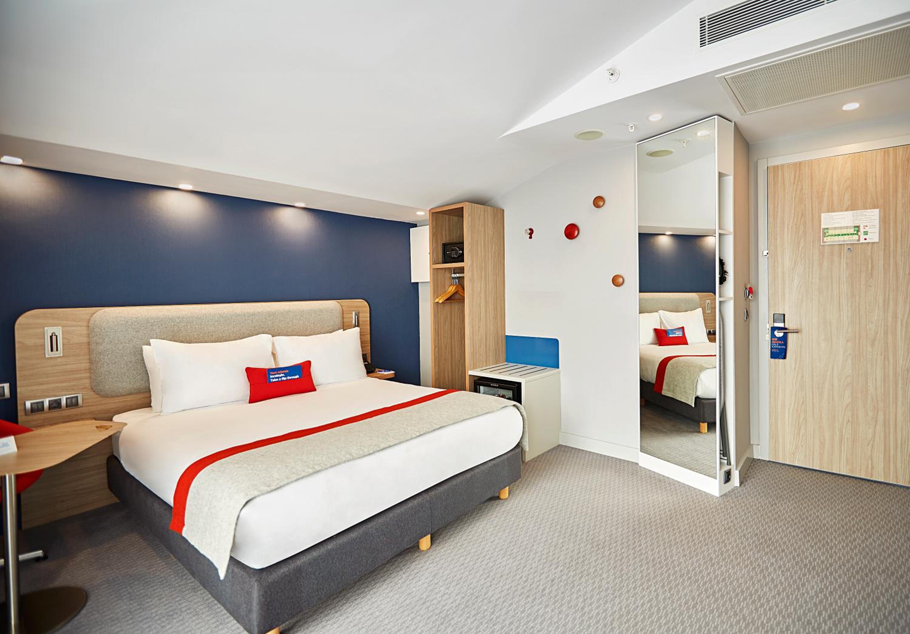 Holiday Inn Express - Istanbul - Atakoy Metro, an IHG Hotel - Image 53