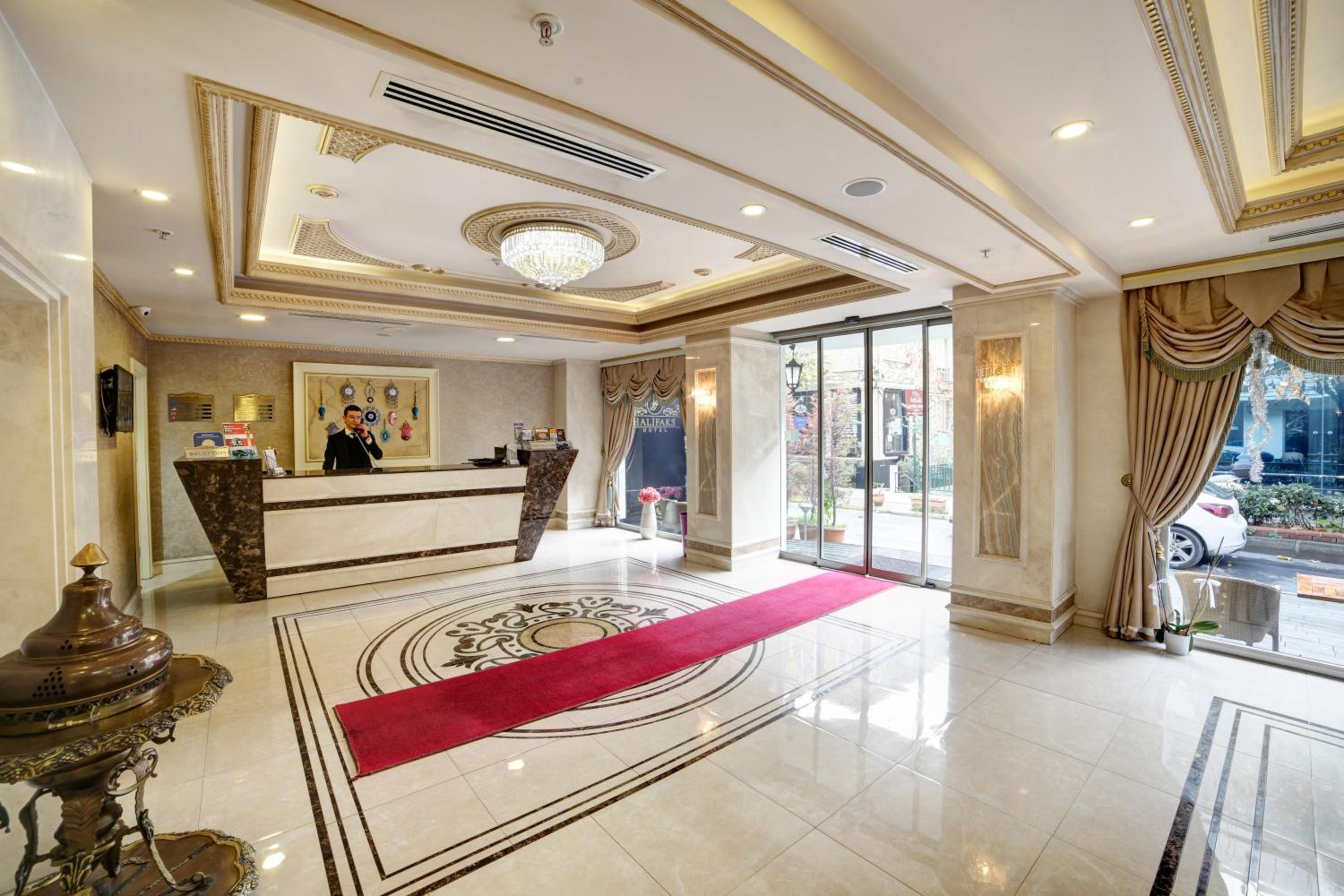 Halifaks Otel - Image 31