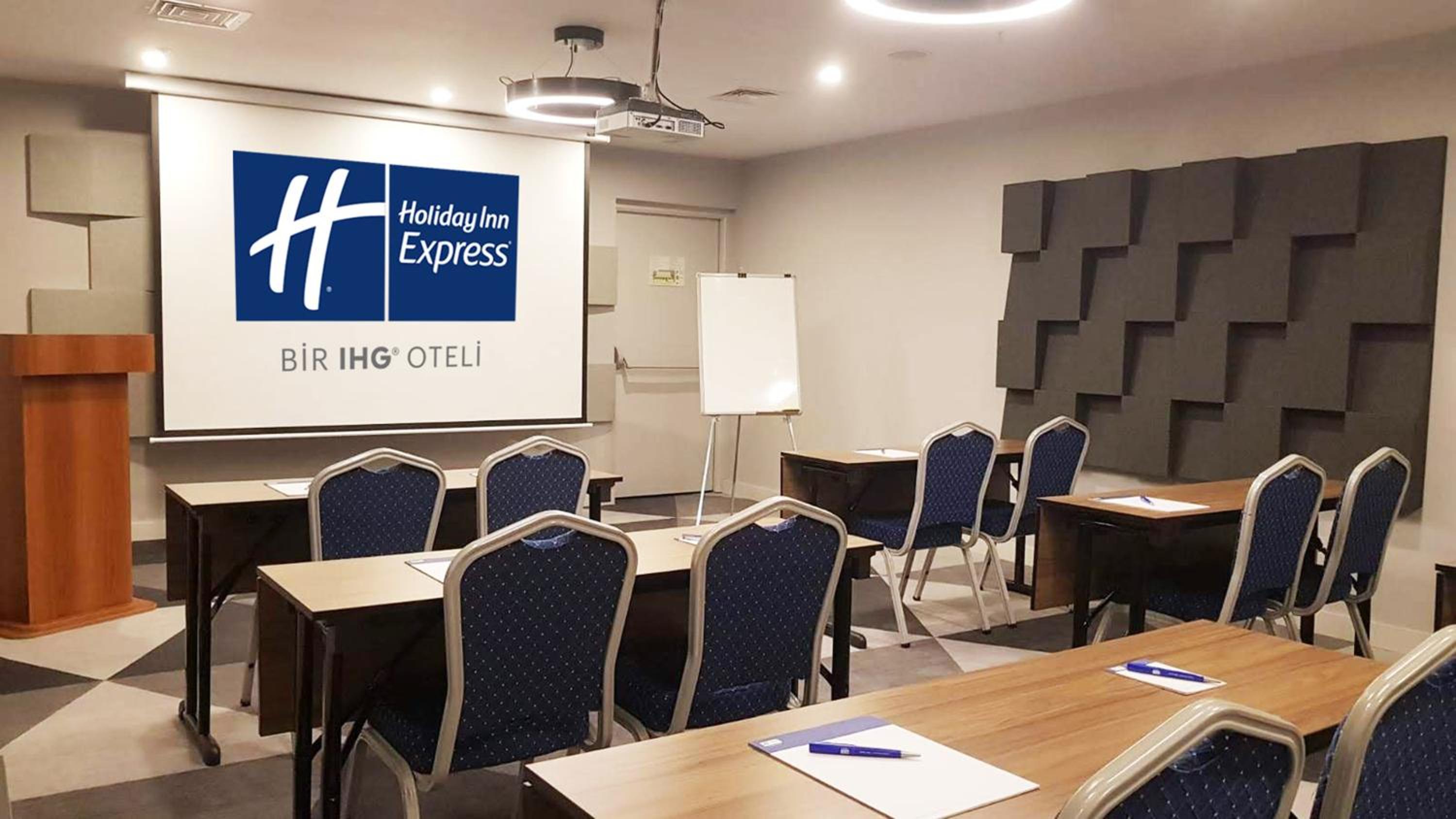 Holiday Inn Express - Istanbul - Atakoy Metro, an IHG Hotel - Image 41