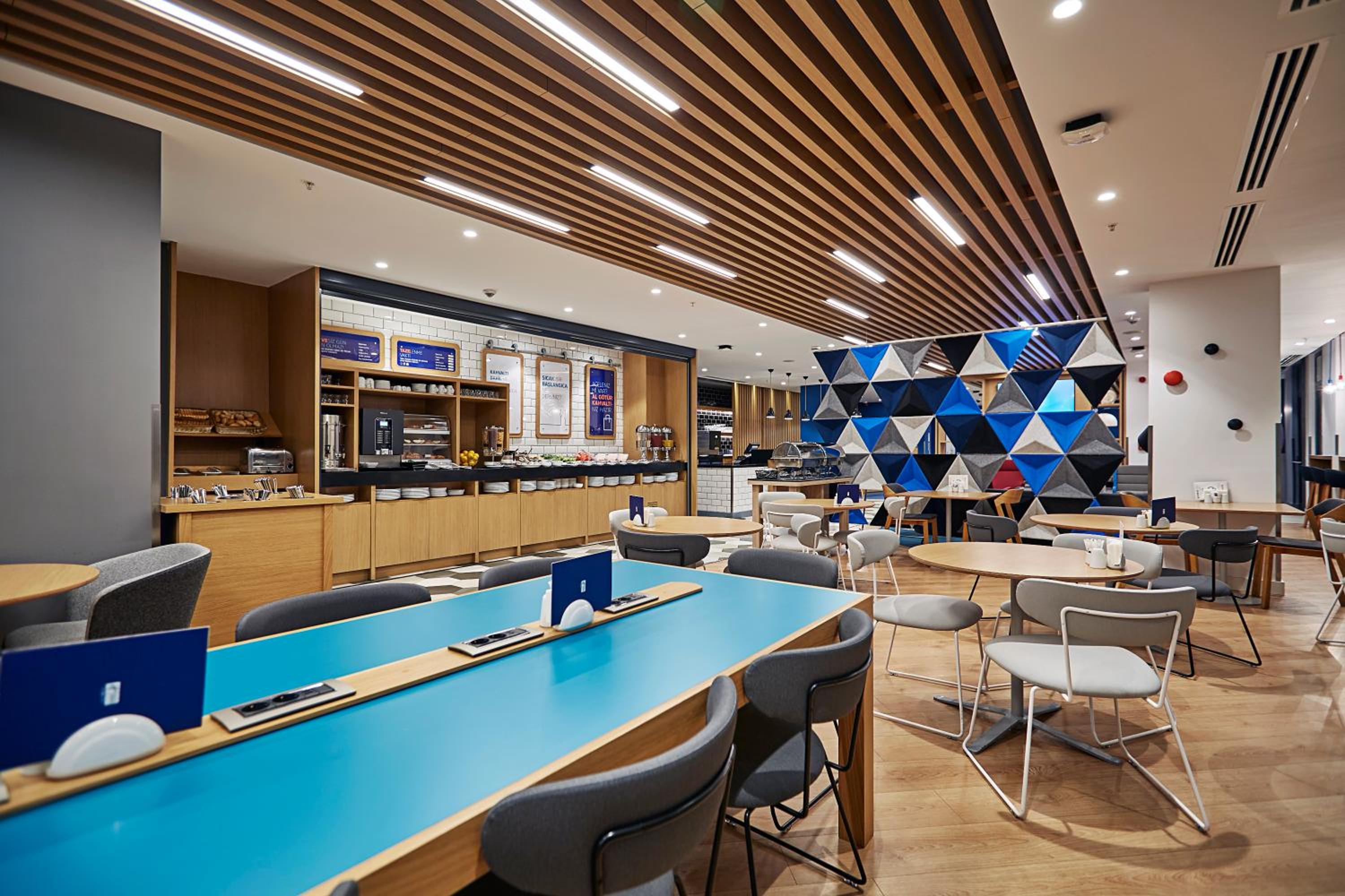 Holiday Inn Express - Istanbul - Atakoy Metro, an IHG Hotel - Image 24