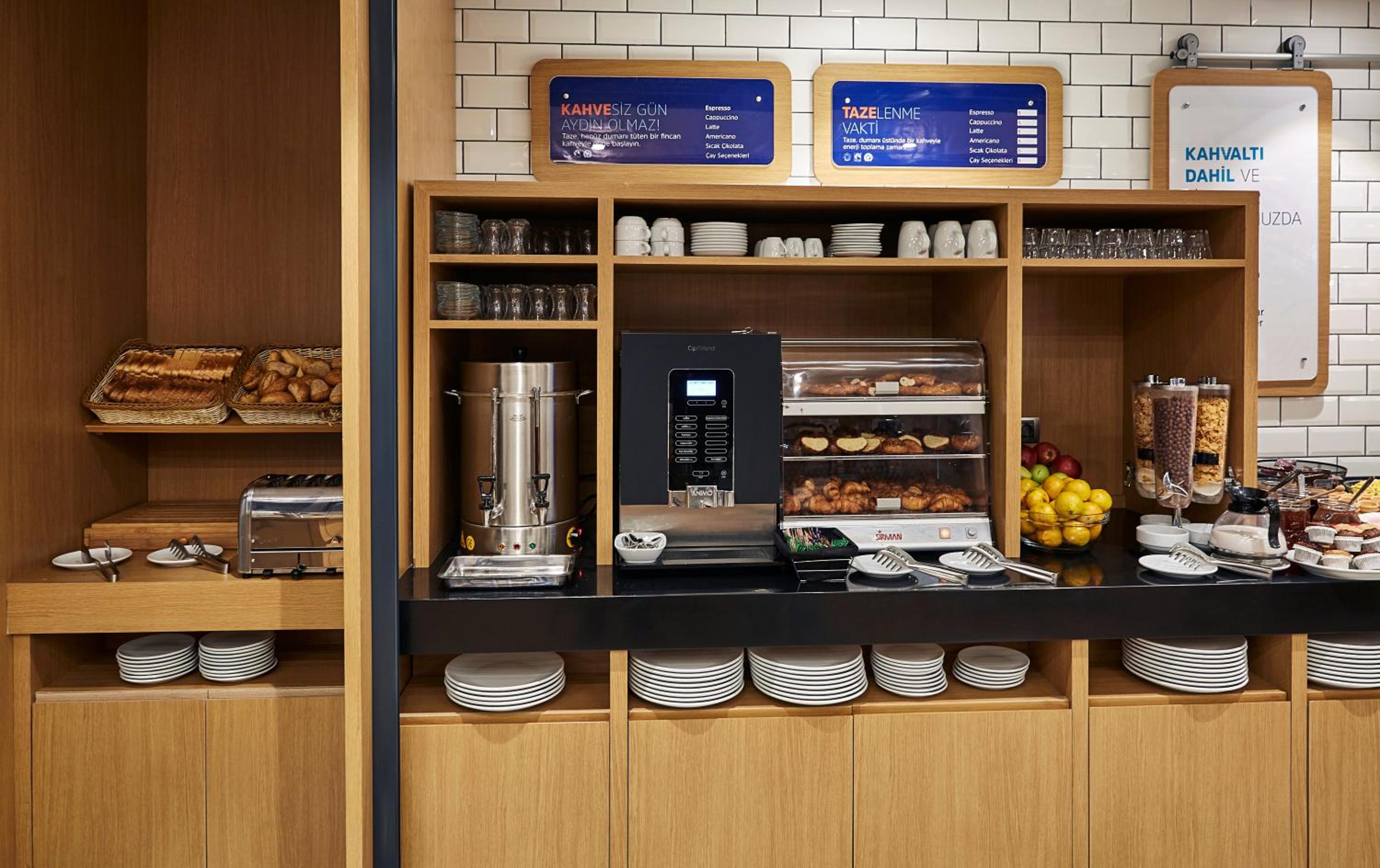 Holiday Inn Express - Istanbul - Atakoy Metro, an IHG Hotel - Image 27