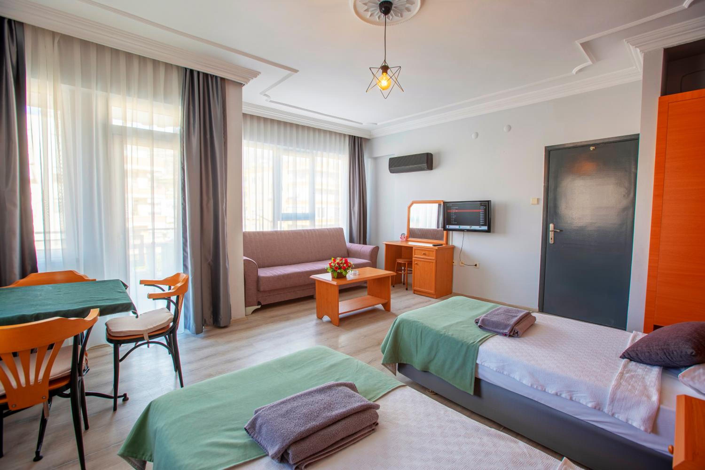 HMA Hotel & Suites - Image 25