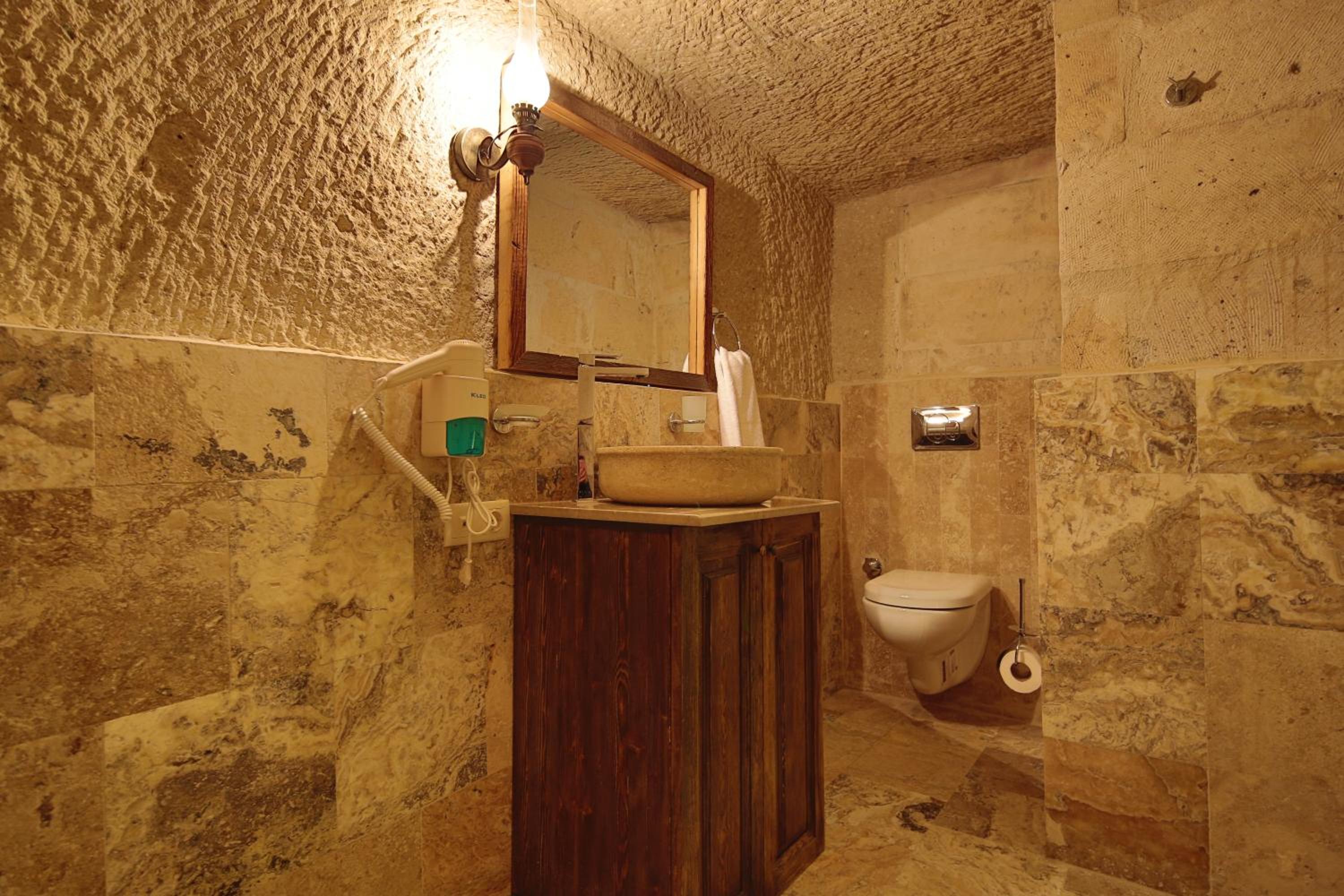 Hidden Cave Hotel - Image 123