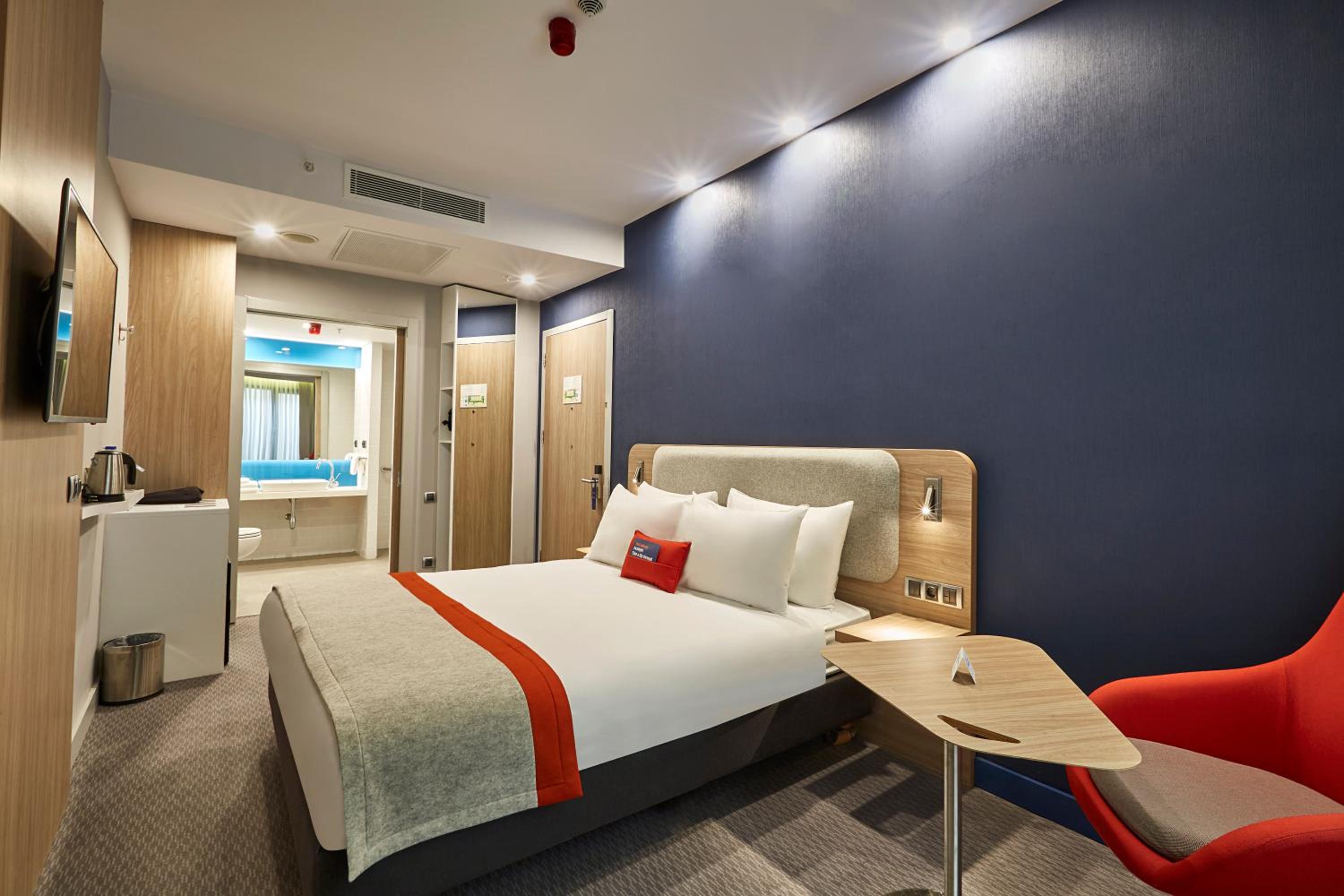 Holiday Inn Express - Istanbul - Atakoy Metro, an IHG Hotel - Image 33